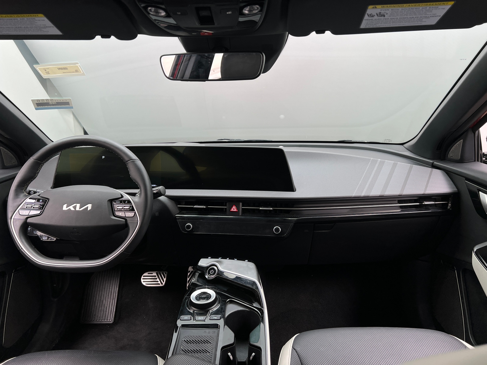 Thumbnail: 2023 Kia EV6 - 2