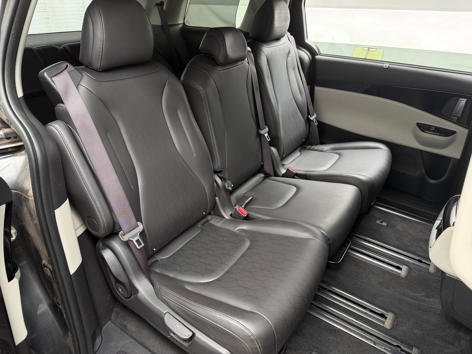 Thumbnail: 2024 Kia Carnival - 5