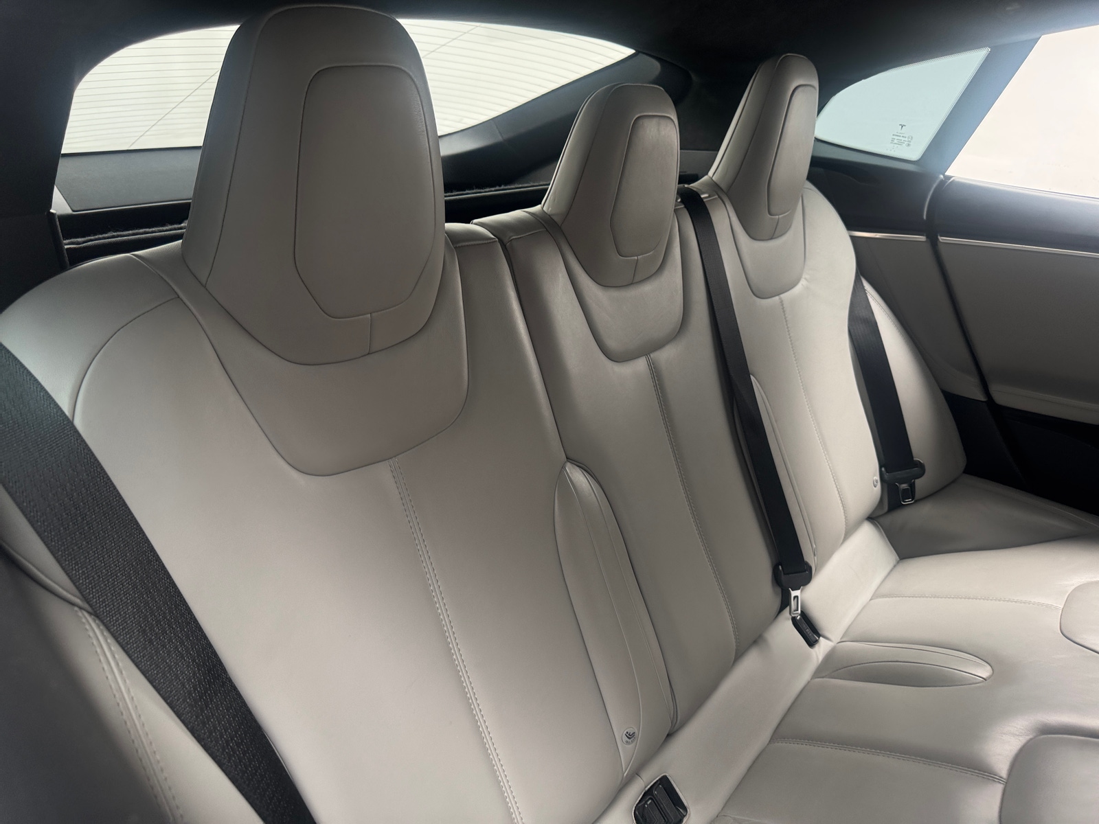 Thumbnail: 2016 Tesla Model S - 5