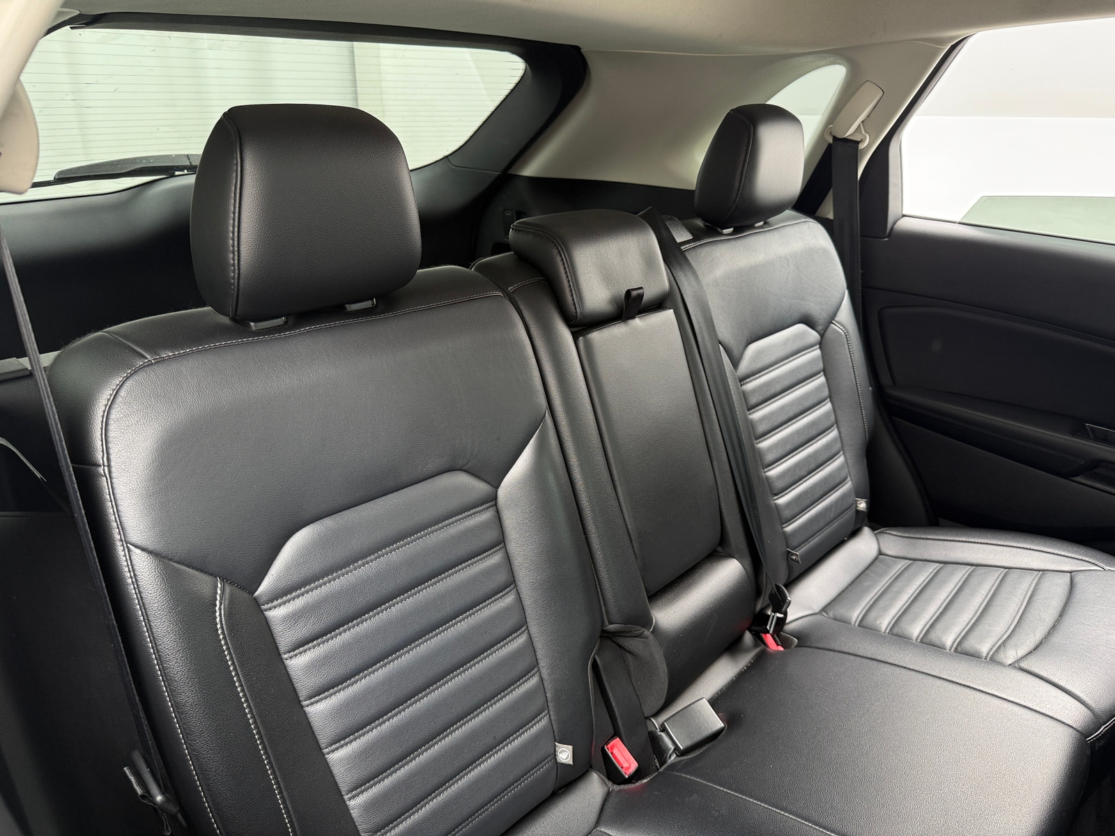Thumbnail: 2015 Ford Edge - 5