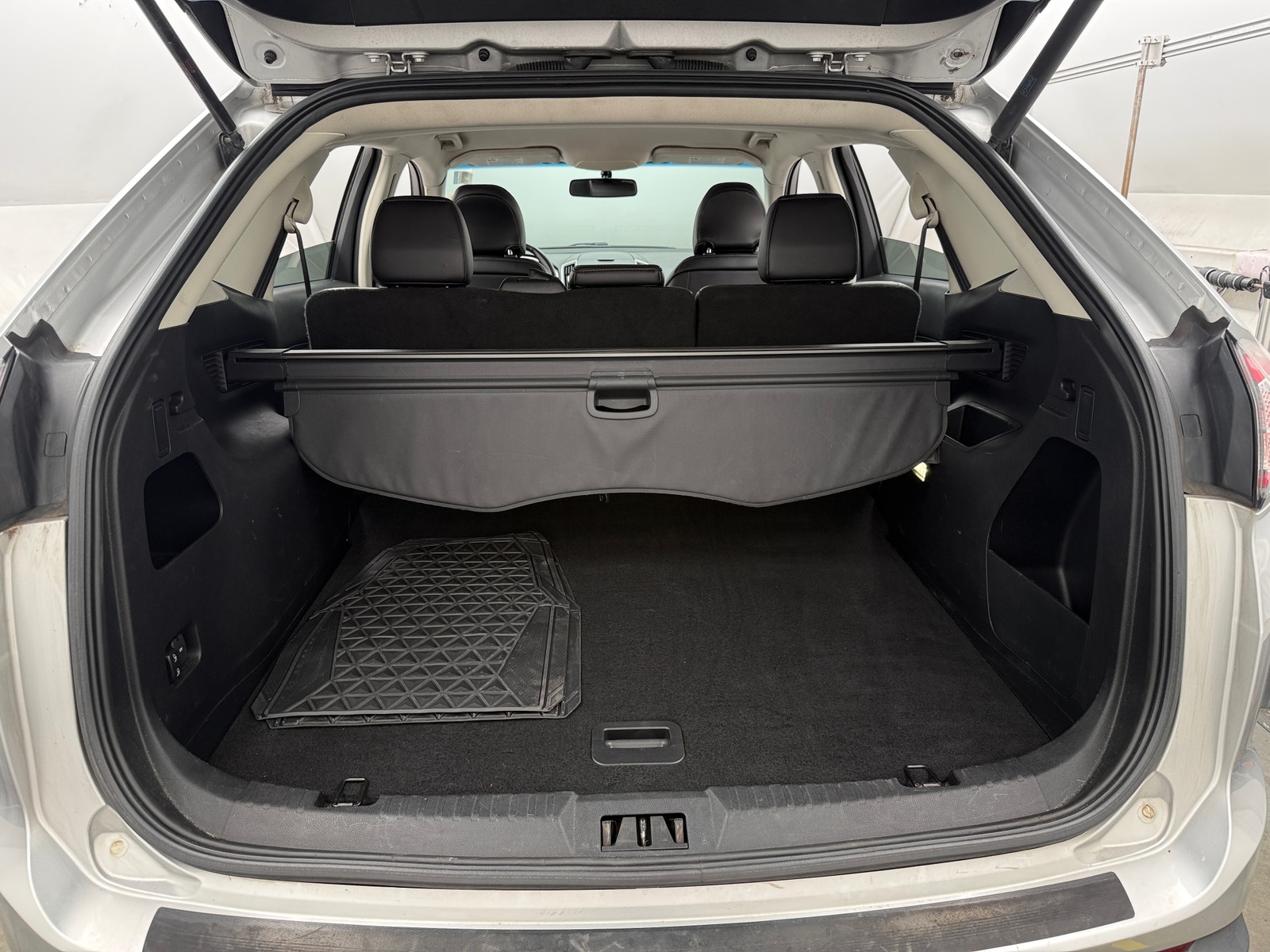 Thumbnail: 2015 Ford Edge - 6