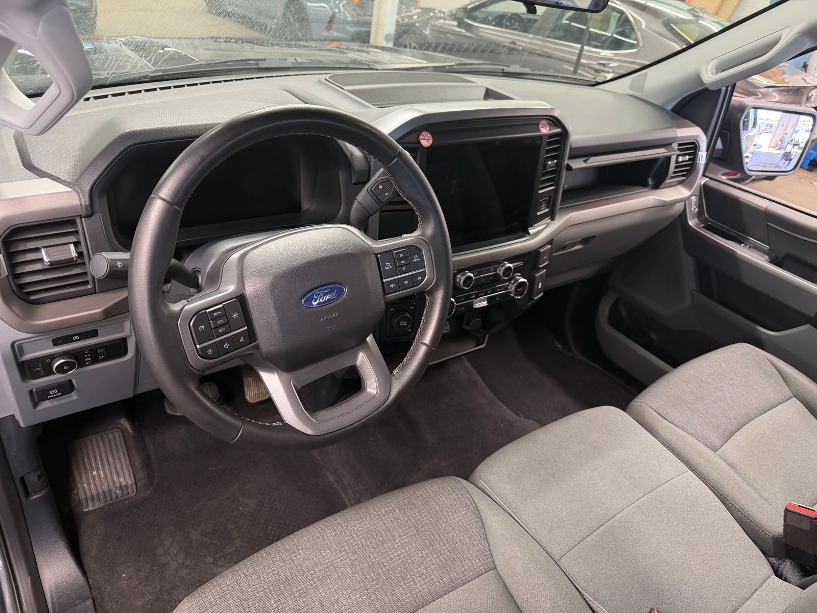 Thumbnail: 2025 Ford Econoline - 3