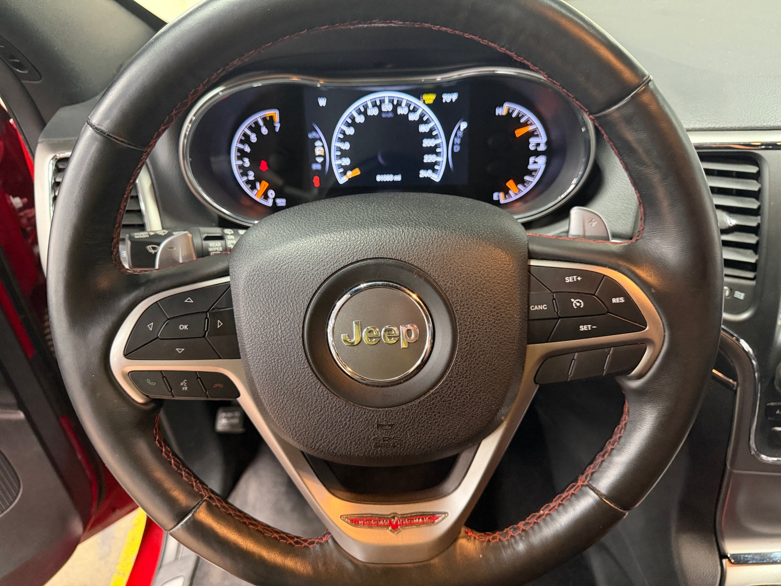 Thumbnail: 2018 Jeep Grand Cherokee - 4