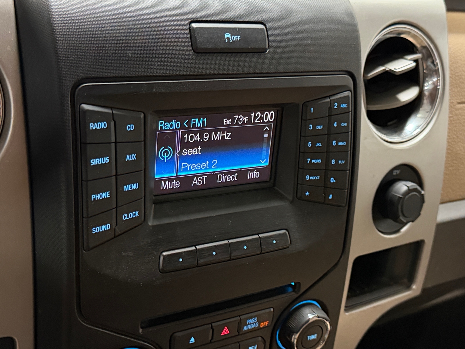 Thumbnail: 2014 Ford Econoline - 4