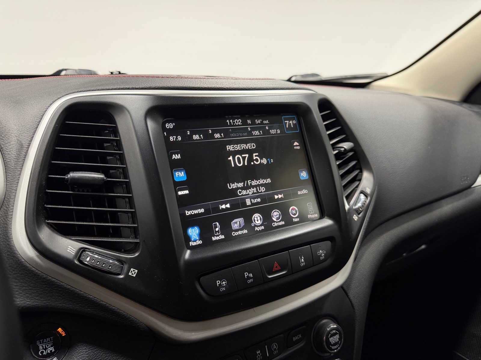 Thumbnail: 2016 Jeep Cherokee - 3