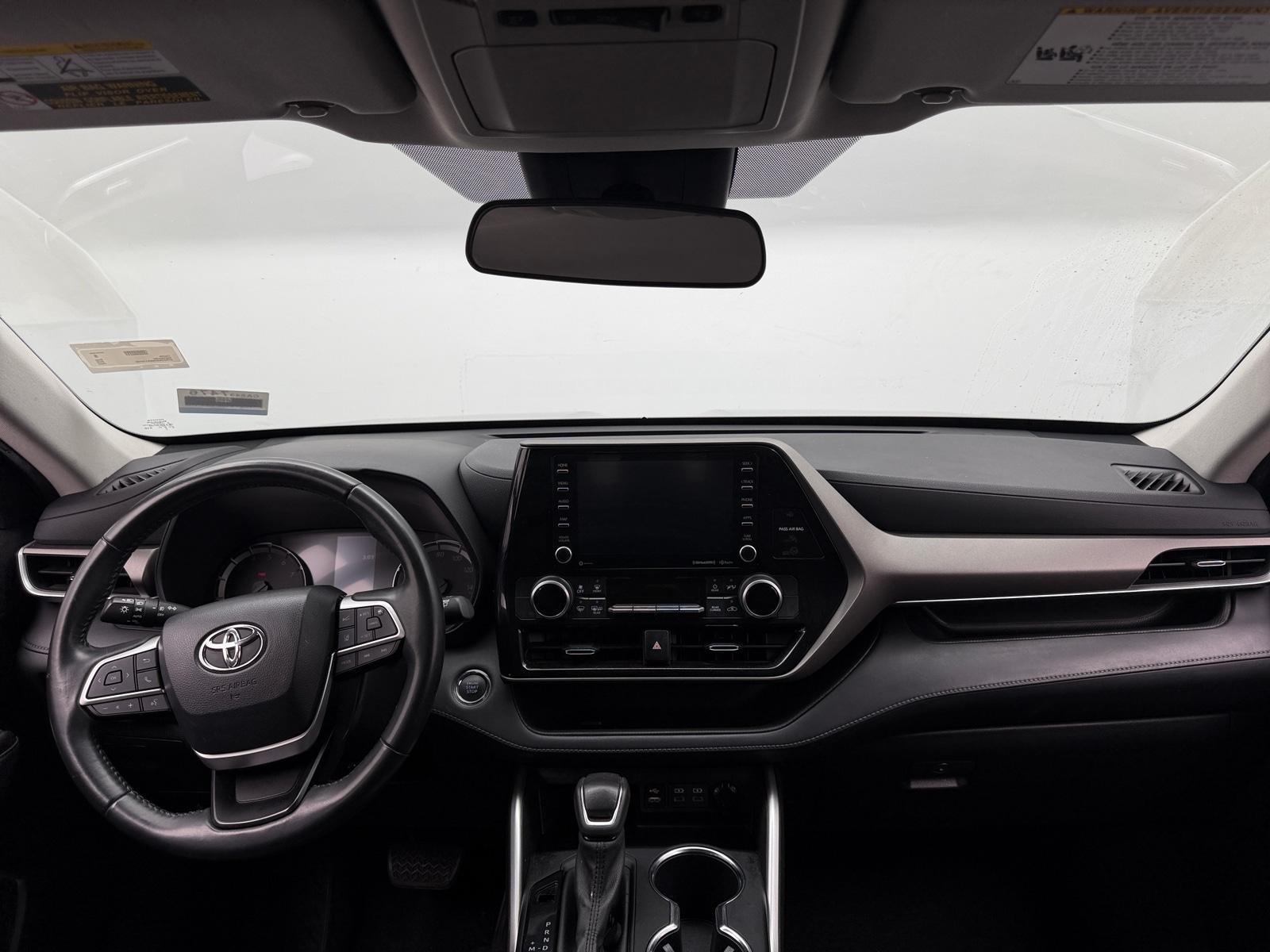 Thumbnail: 2022 Toyota Highlander - 3