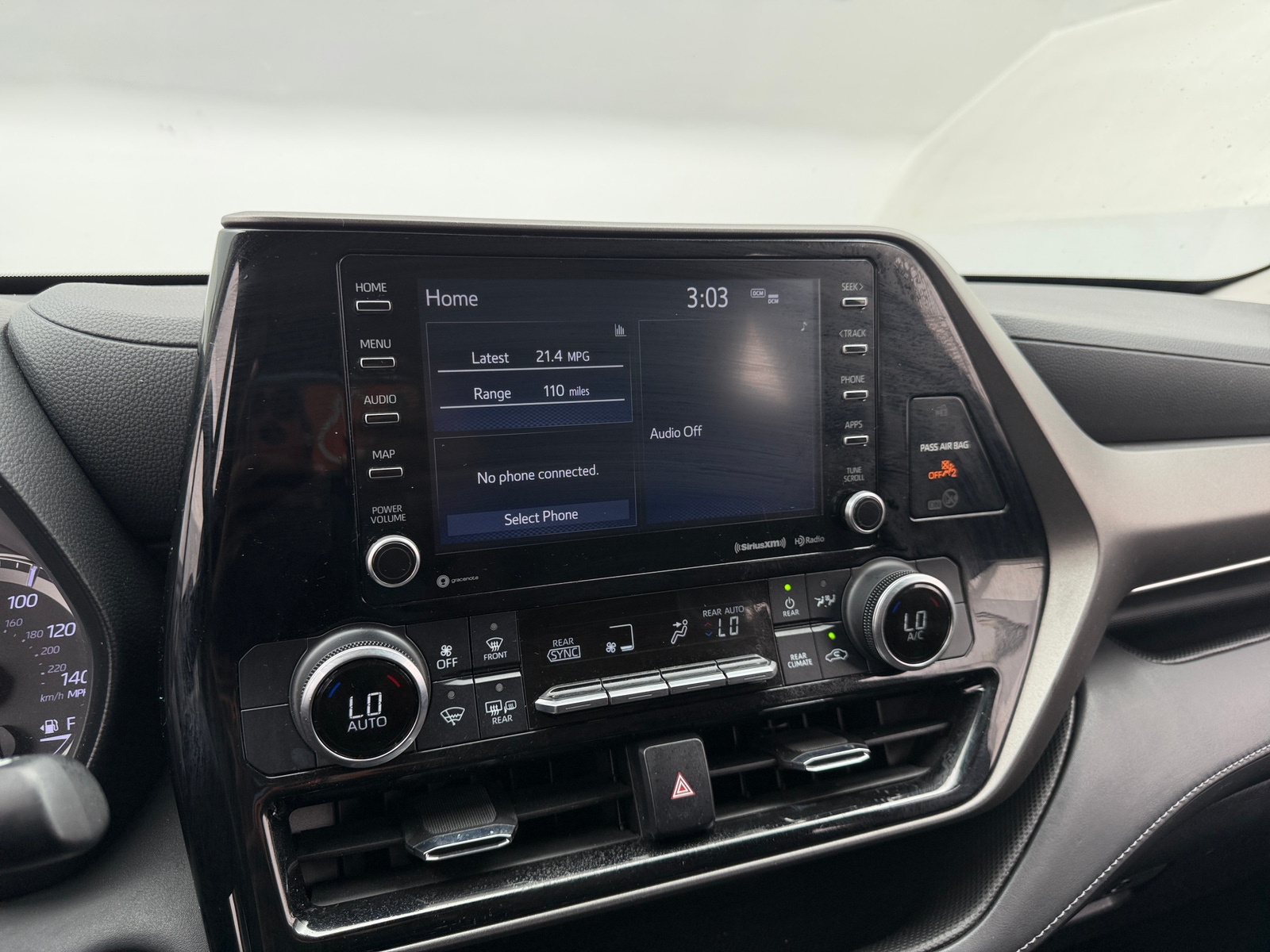 Thumbnail: 2022 Toyota Highlander - 4