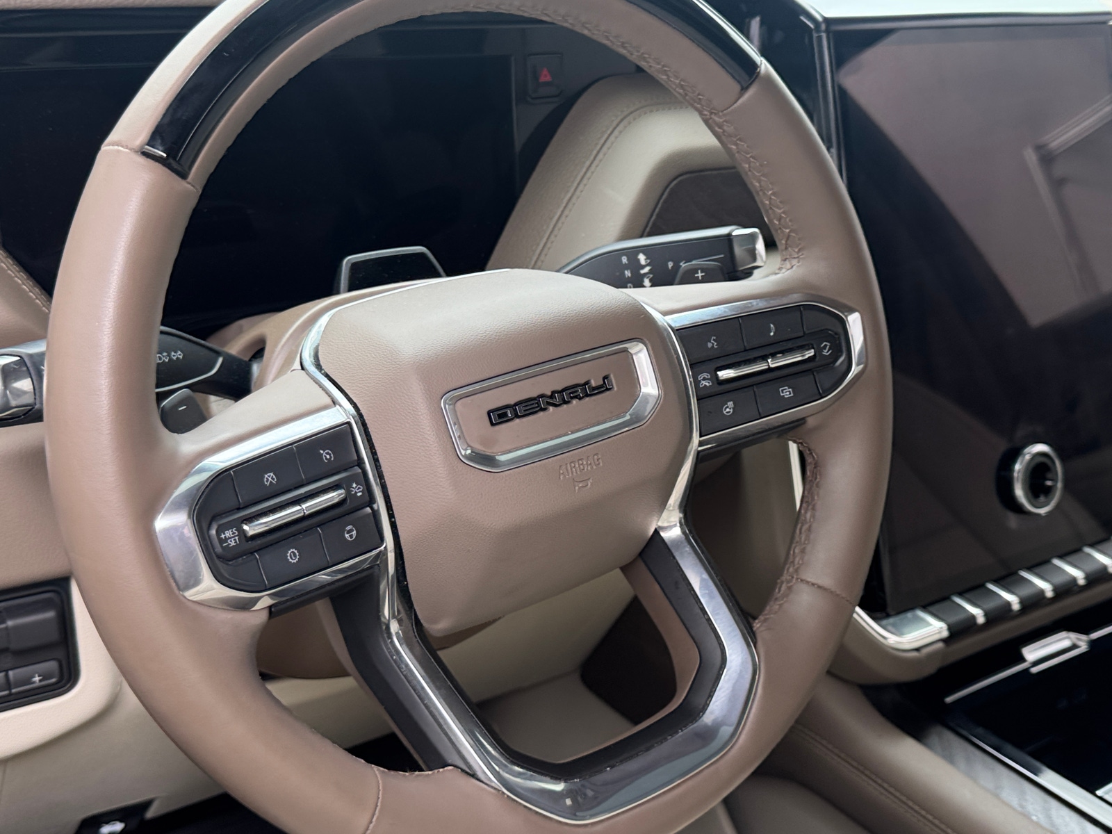 Thumbnail: 2025 GMC Yukon - 4