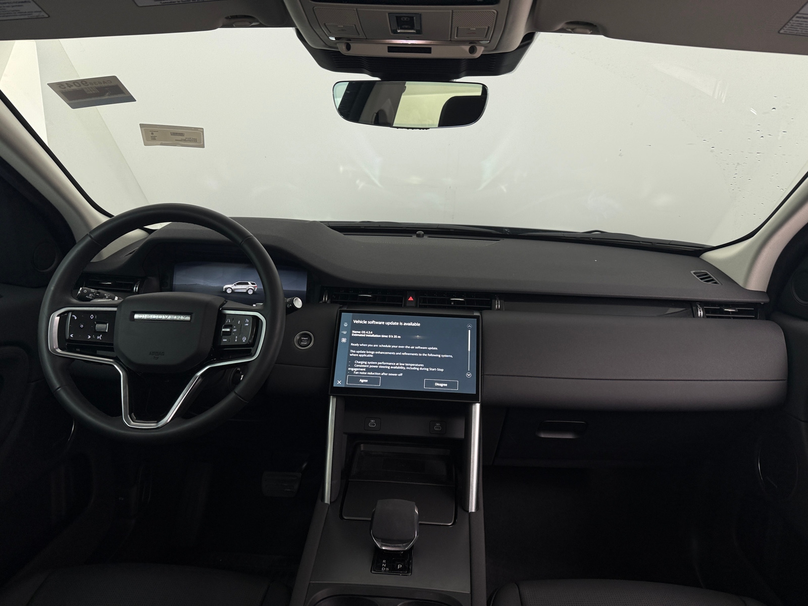 Thumbnail: 2025 Land Rover Discovery Sport - 2