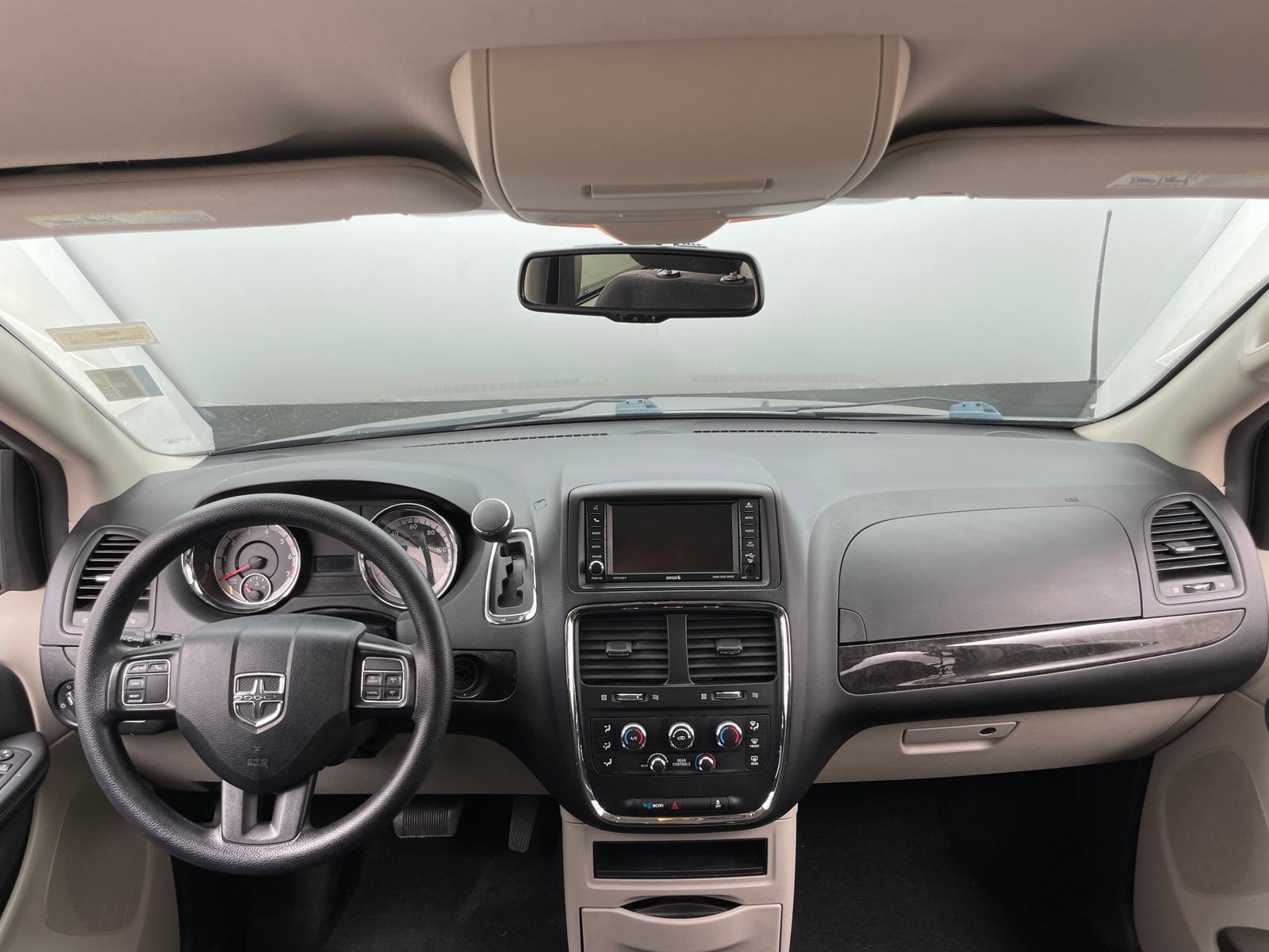 Thumbnail: 2018 Dodge Grand Caravan - 3