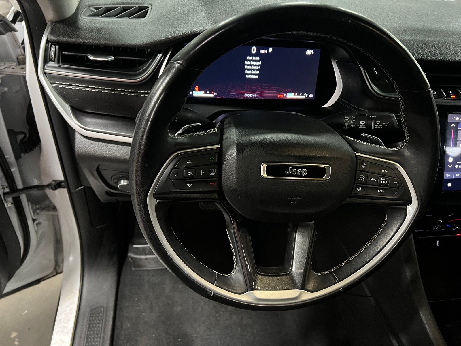 Thumbnail: 2022 Jeep Grand Cherokee L - 5