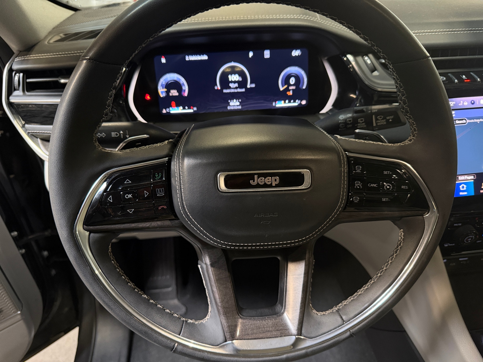 Thumbnail: 2023 Jeep Grand Cherokee - 4