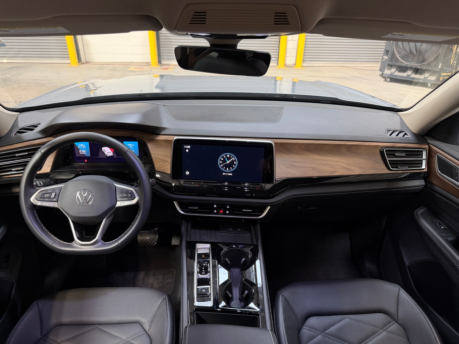 Thumbnail: 2026 Volkswagen Atlas - 3