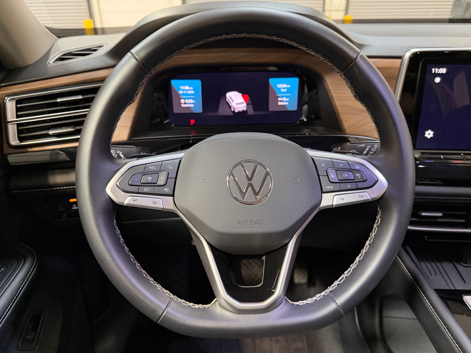Thumbnail: 2026 Volkswagen Atlas - 5