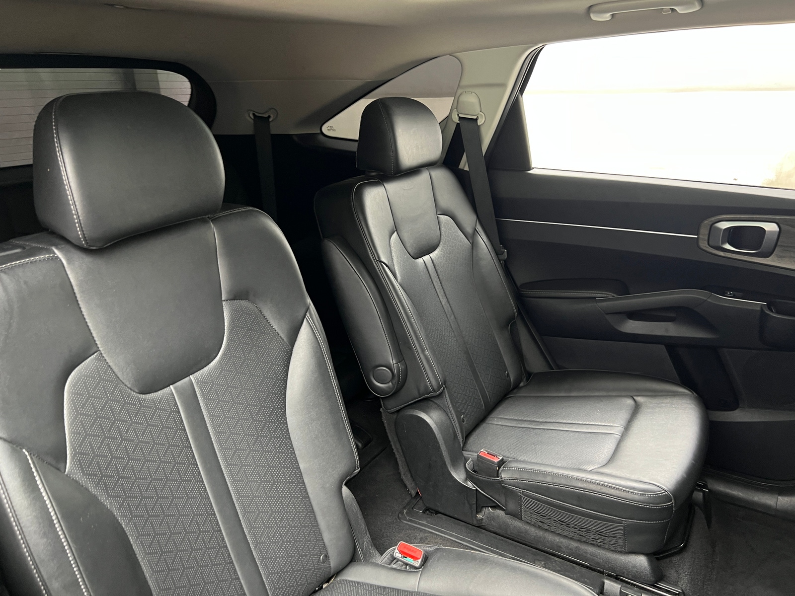 Thumbnail: 2023 Kia Sorento - 5