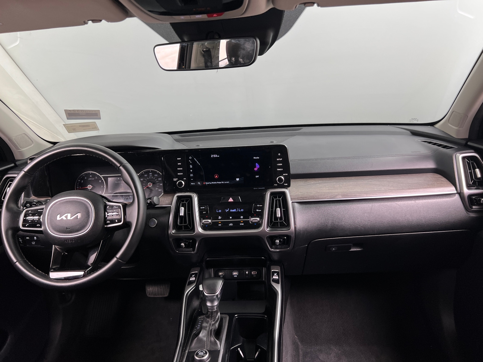 Thumbnail: 2023 Kia Sorento - 2