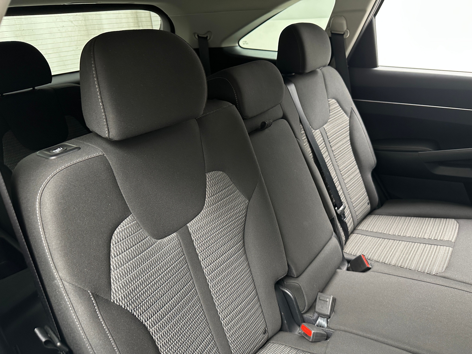 Thumbnail: 2023 Kia Sorento - 6