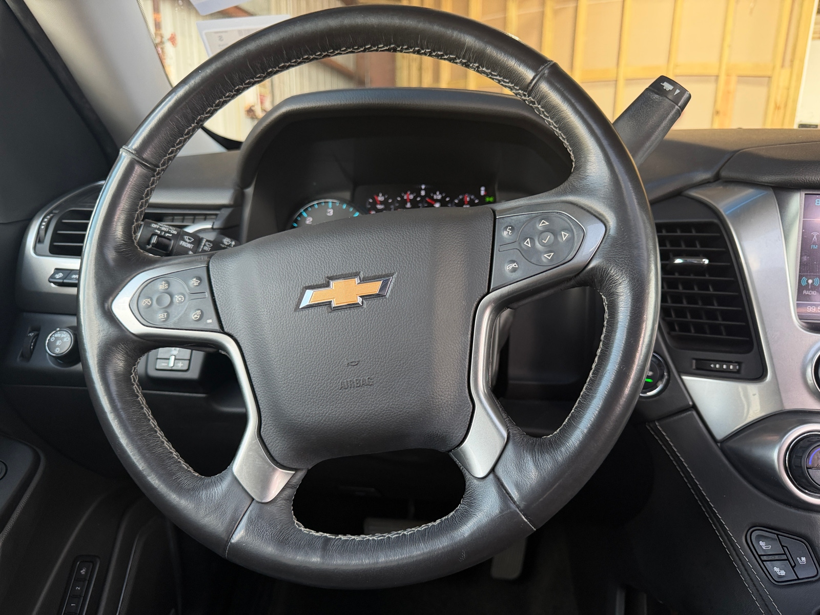 Thumbnail: 2018 Chevrolet Tahoe - 4