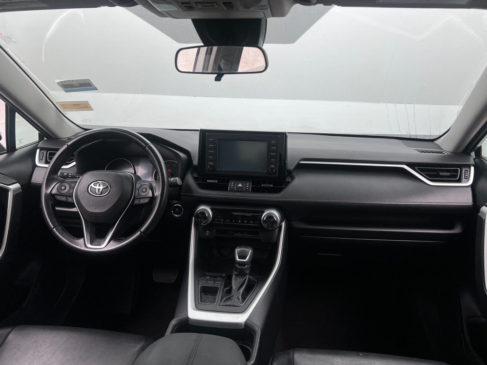 Thumbnail: 2019 Toyota RAV4 - 2