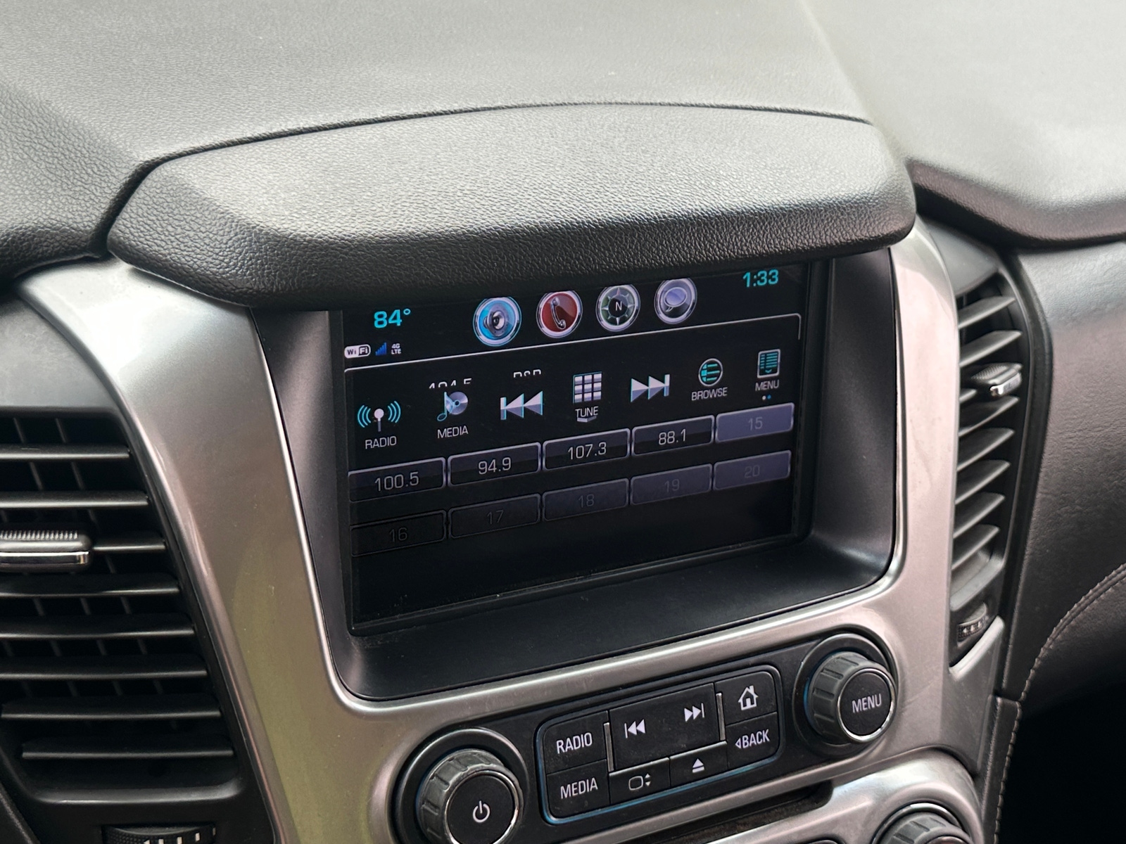 Thumbnail: 2018 Chevrolet Tahoe - 4
