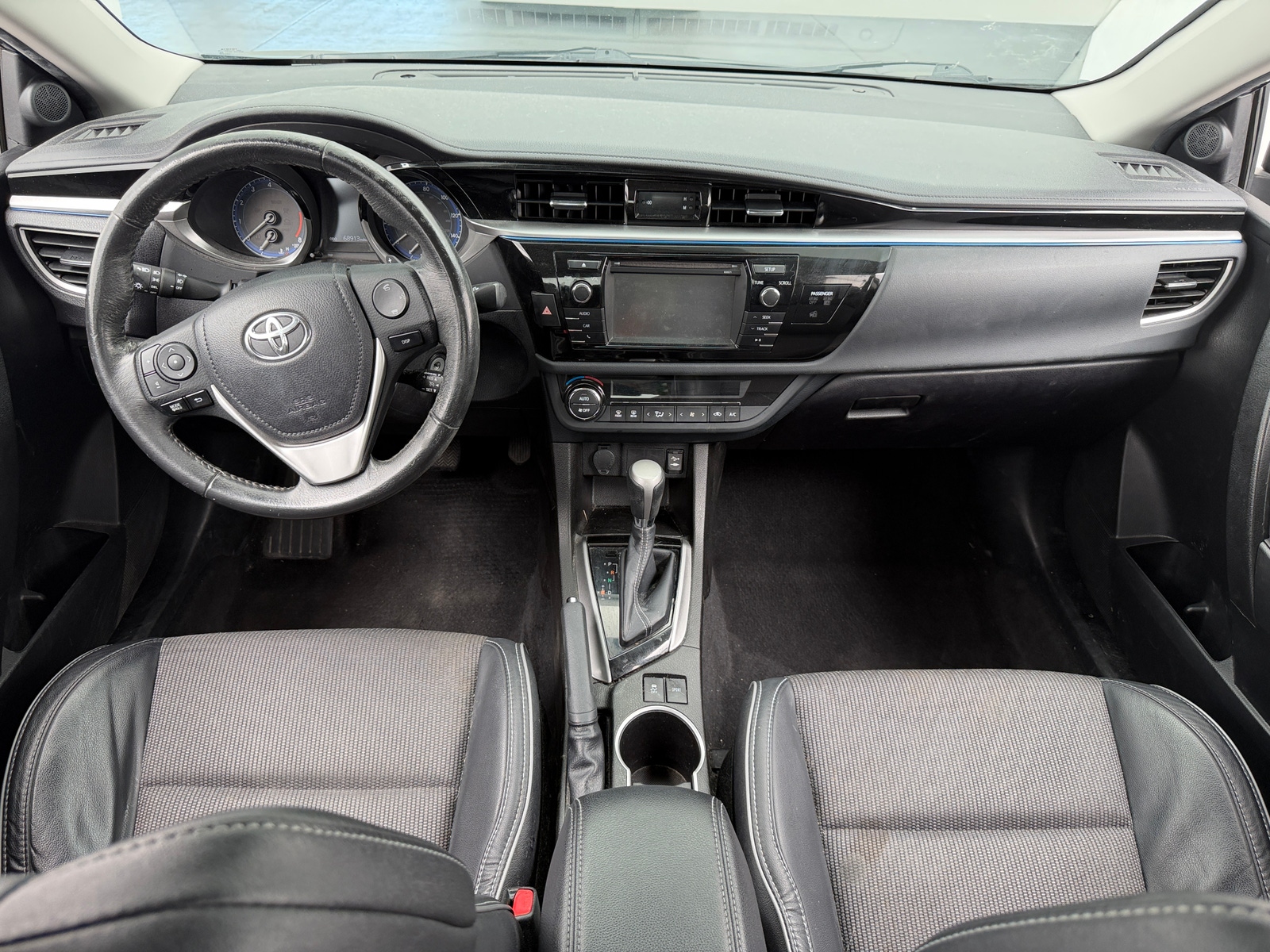 Thumbnail: 2016 Toyota Corolla - 3