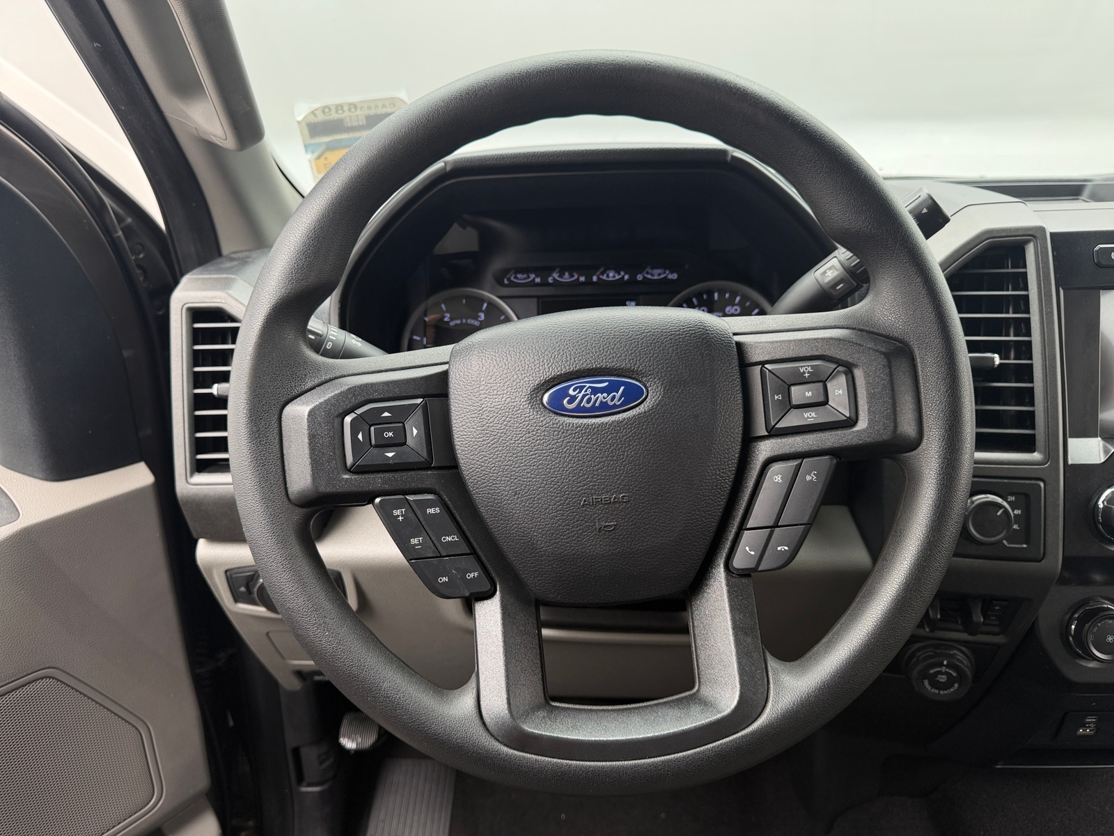 Thumbnail: 2020 Ford Econoline - 5