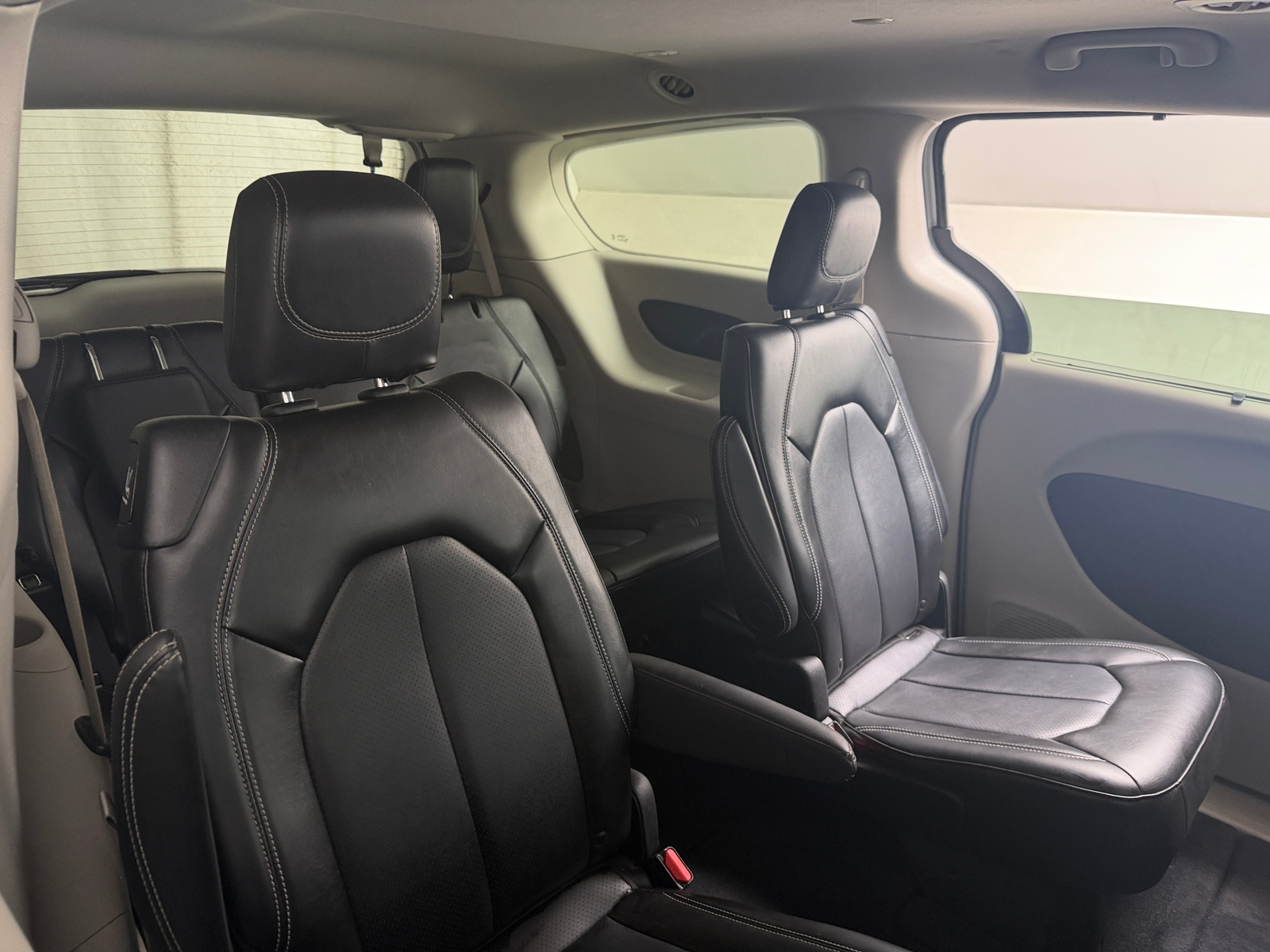 Thumbnail: 2024 Chrysler Pacifica - 5