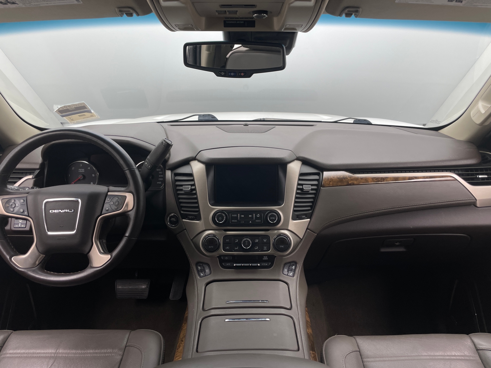 Thumbnail: 2016 GMC Yukon - 2
