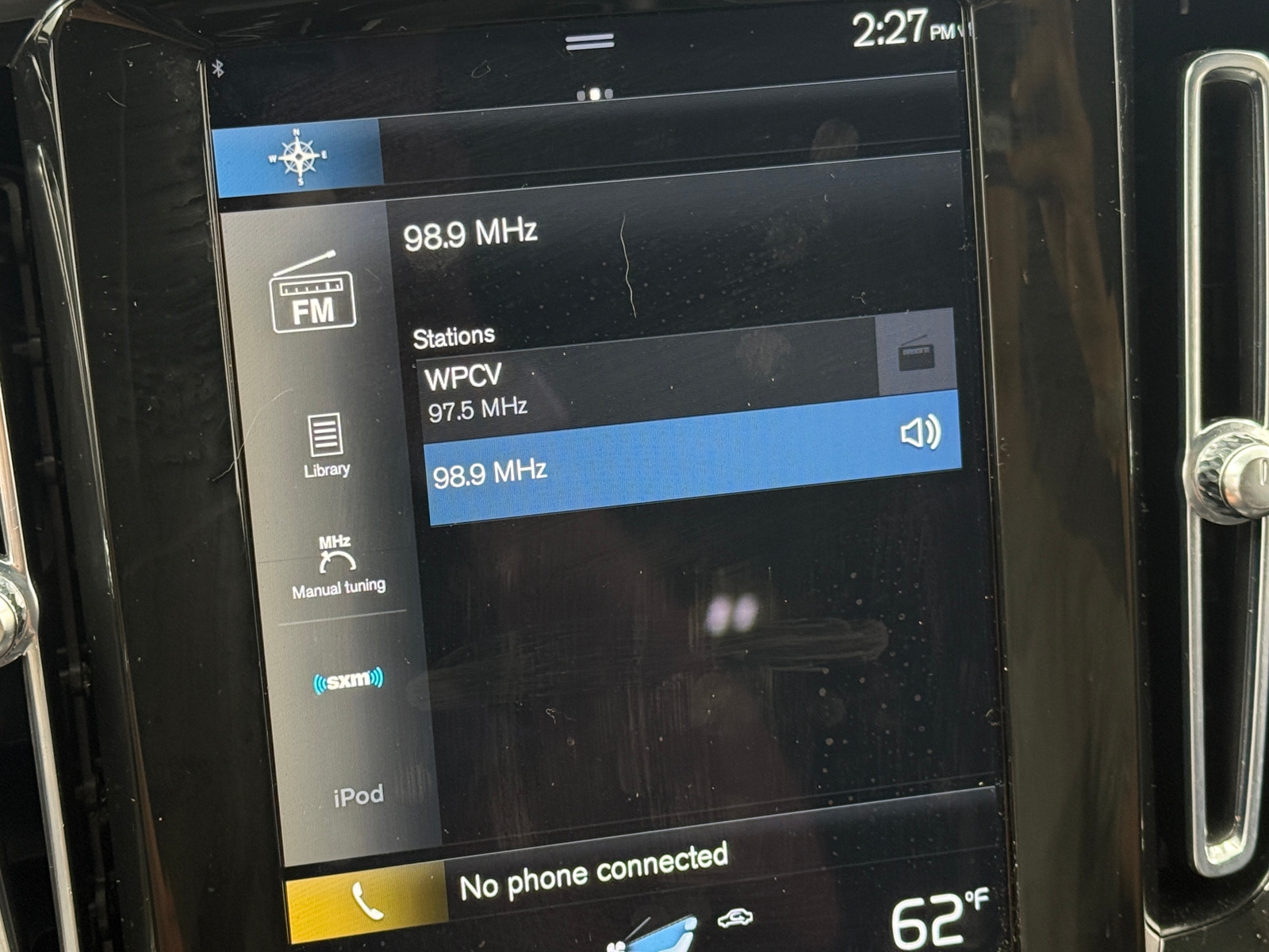 Thumbnail: 2021 Volvo XC40 - 3