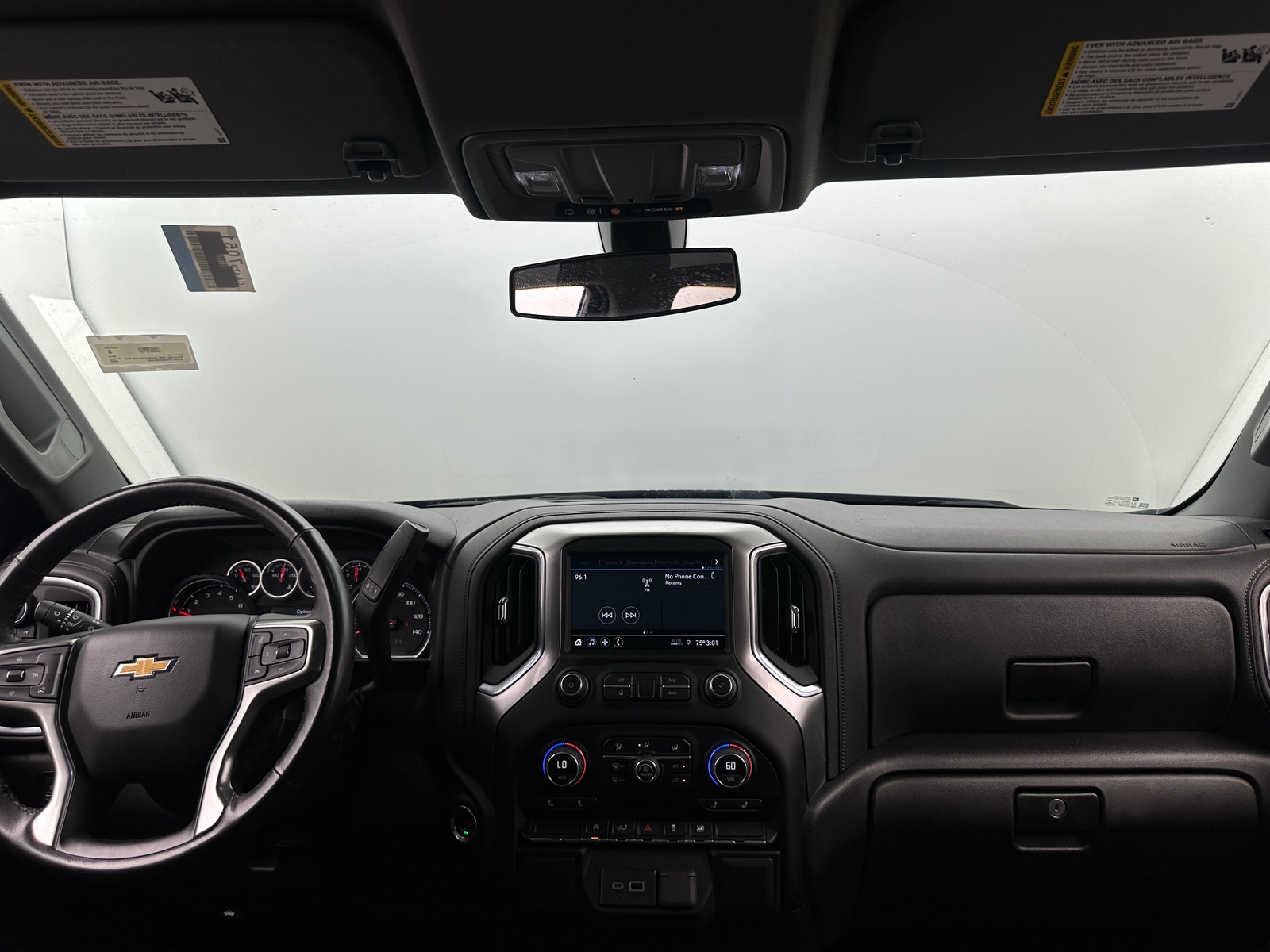 Thumbnail: 2022 Chevrolet Silverado 1500 - 3