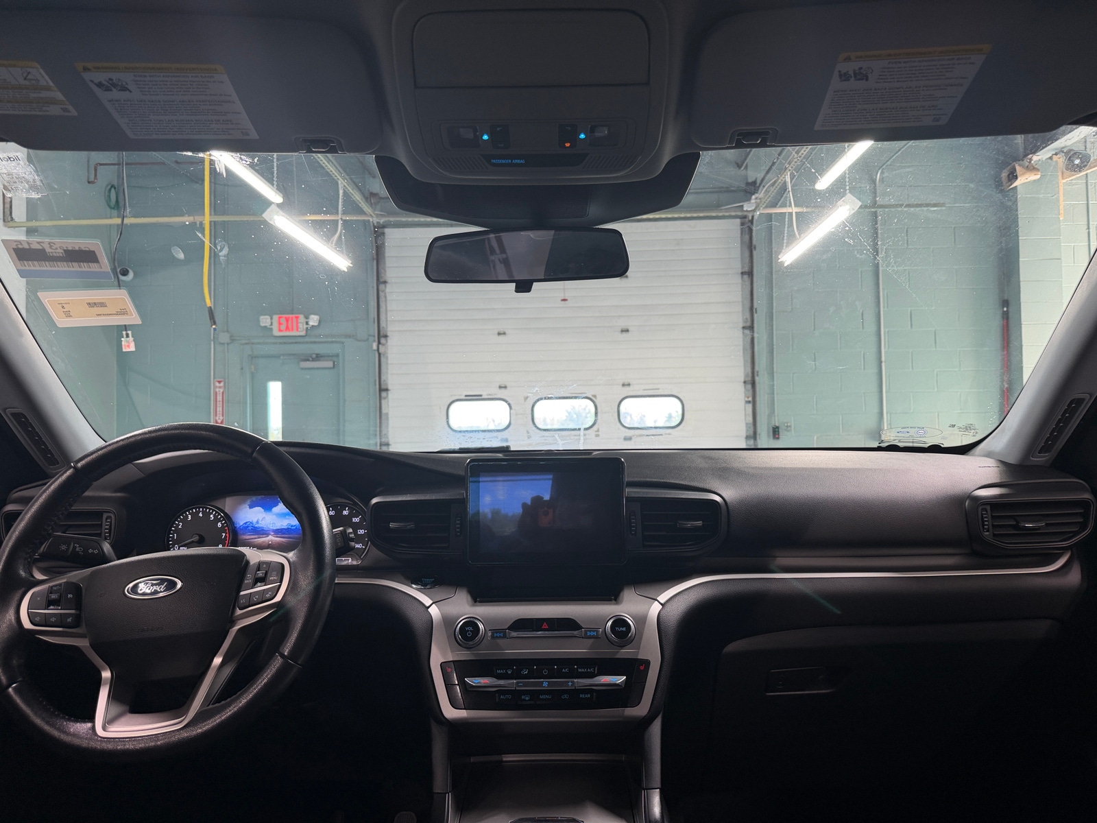 Thumbnail: 2022 Ford Explorer - 3