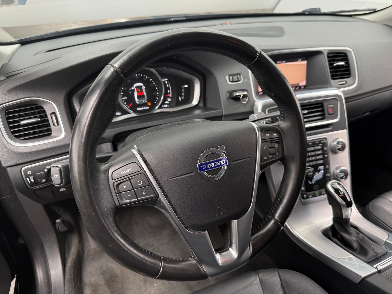 Thumbnail: 2018 Volvo S60 - 4