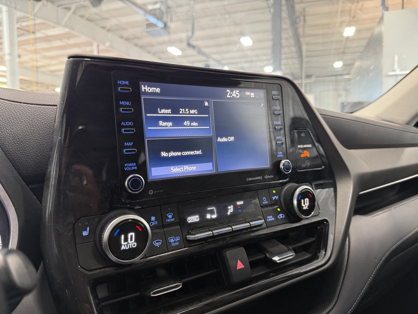 Thumbnail: 2022 Toyota Highlander - 3
