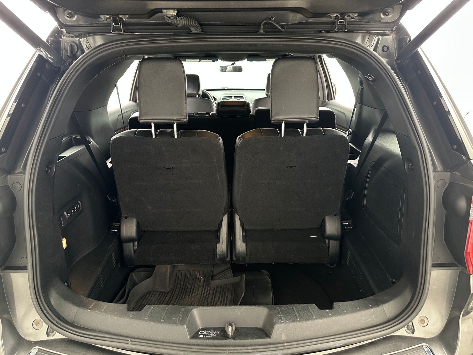 Thumbnail: 2018 Ford Explorer - 6