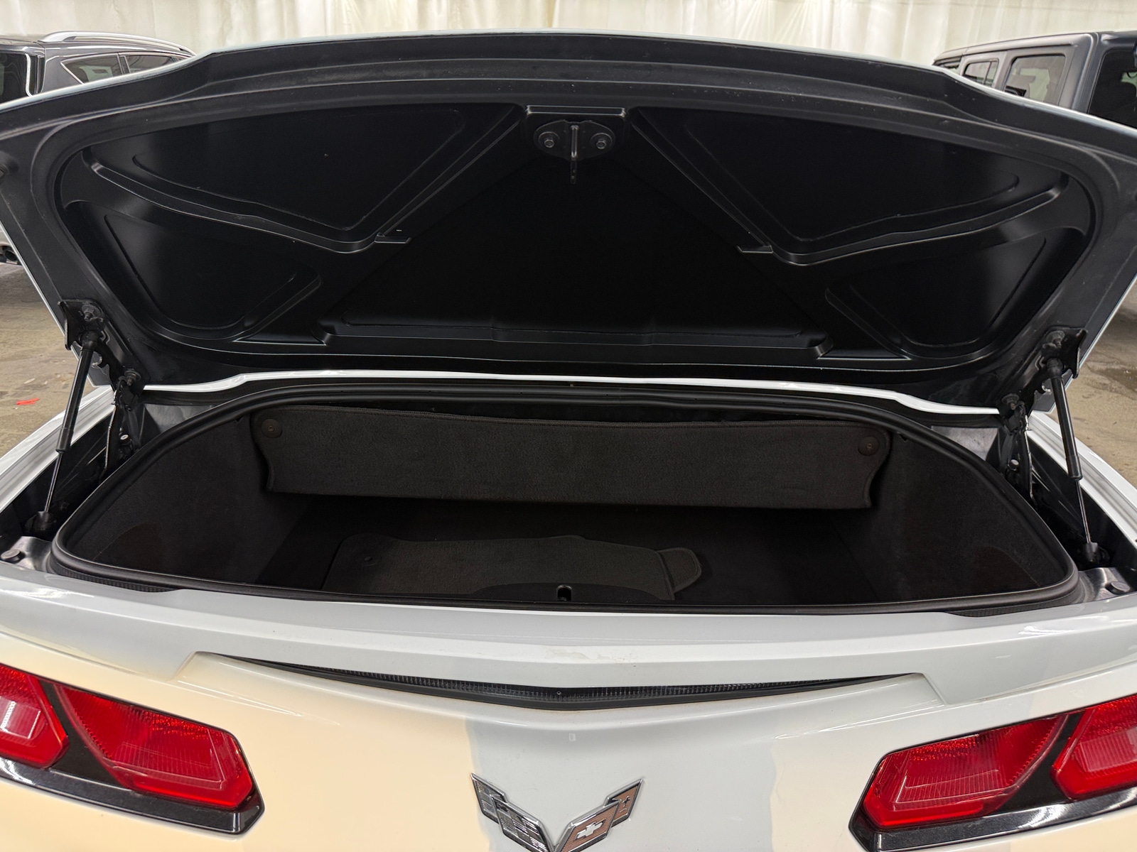 Thumbnail: 2014 Chevrolet Corvette - 5
