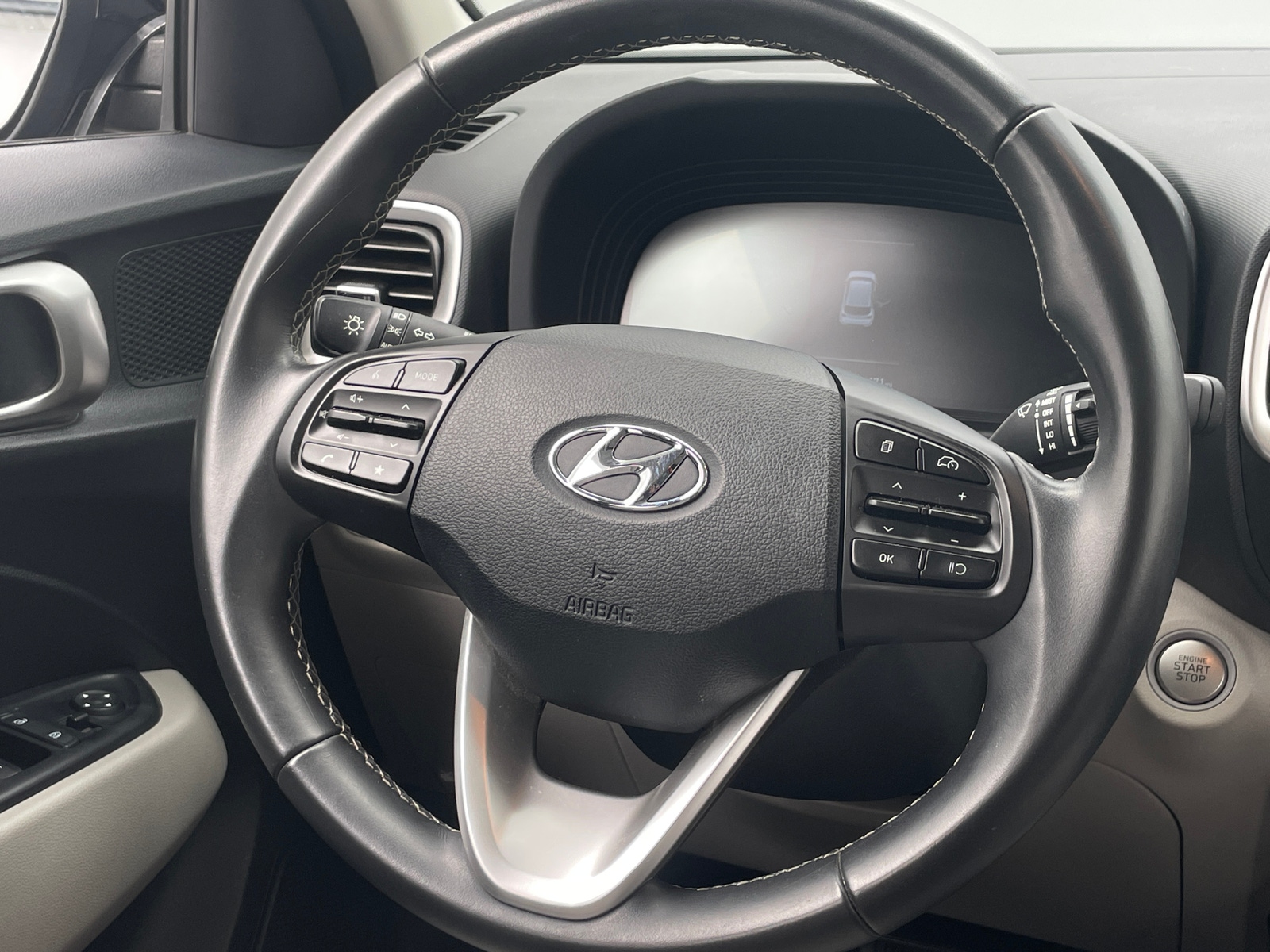 Thumbnail: 2025 Hyundai Venue - 5