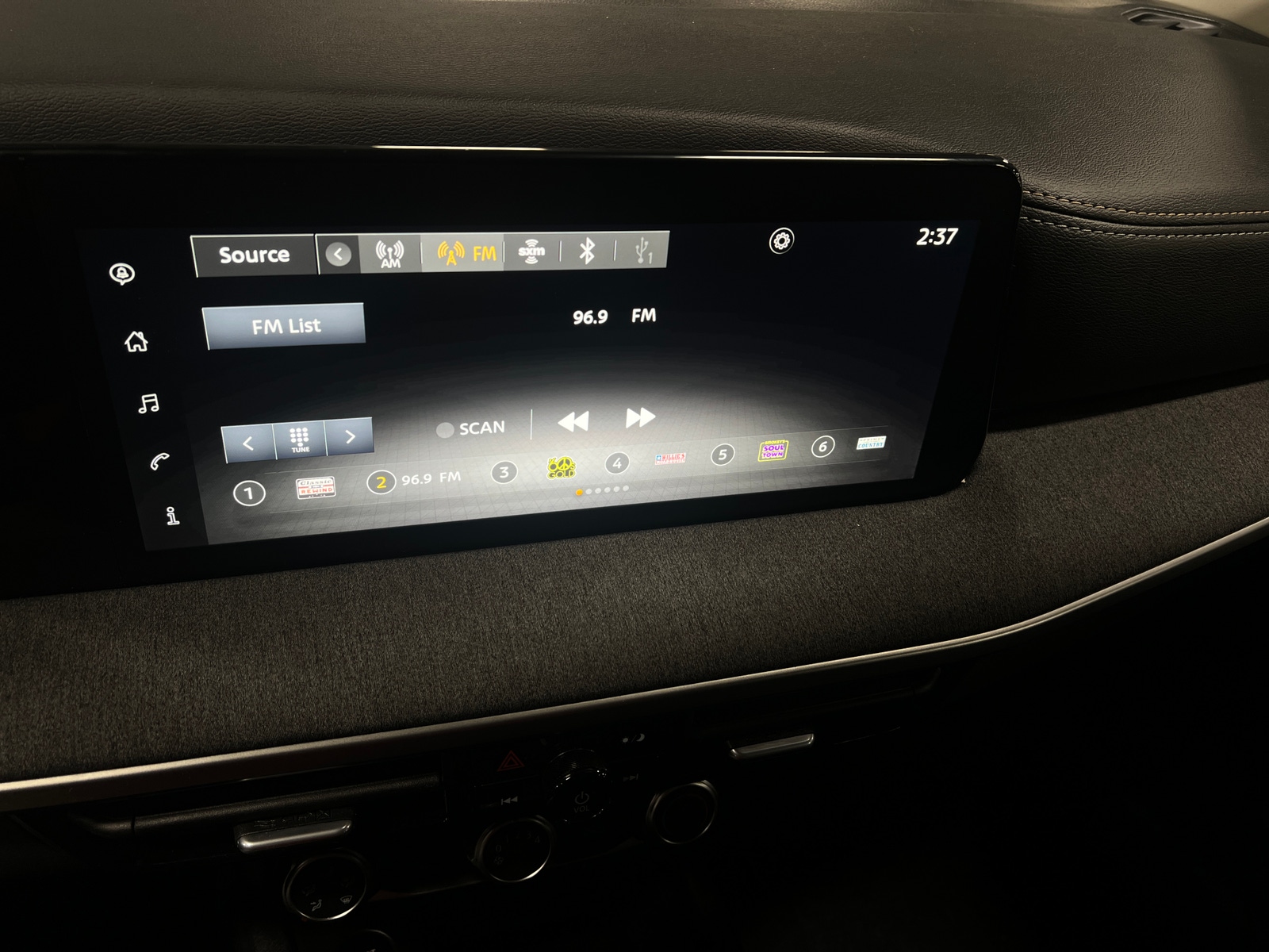 Thumbnail: 2025 Nissan Kicks - 4