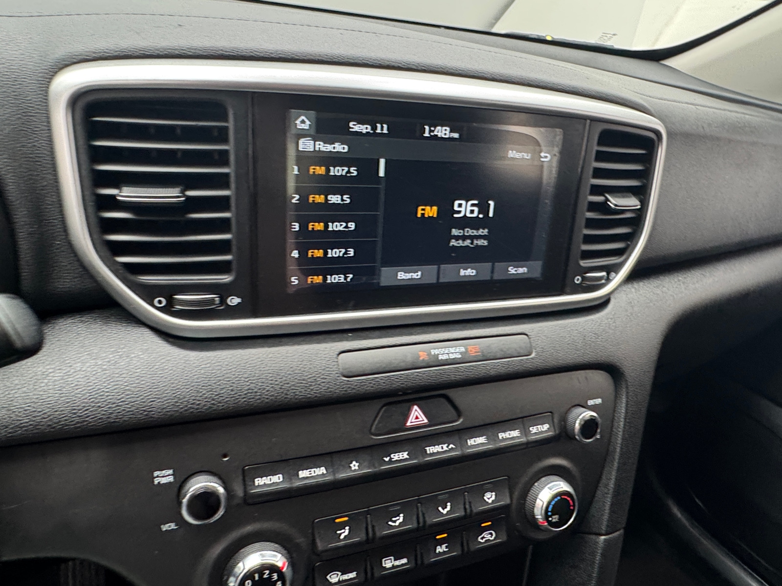 Thumbnail: 2021 Kia Sportage - 4