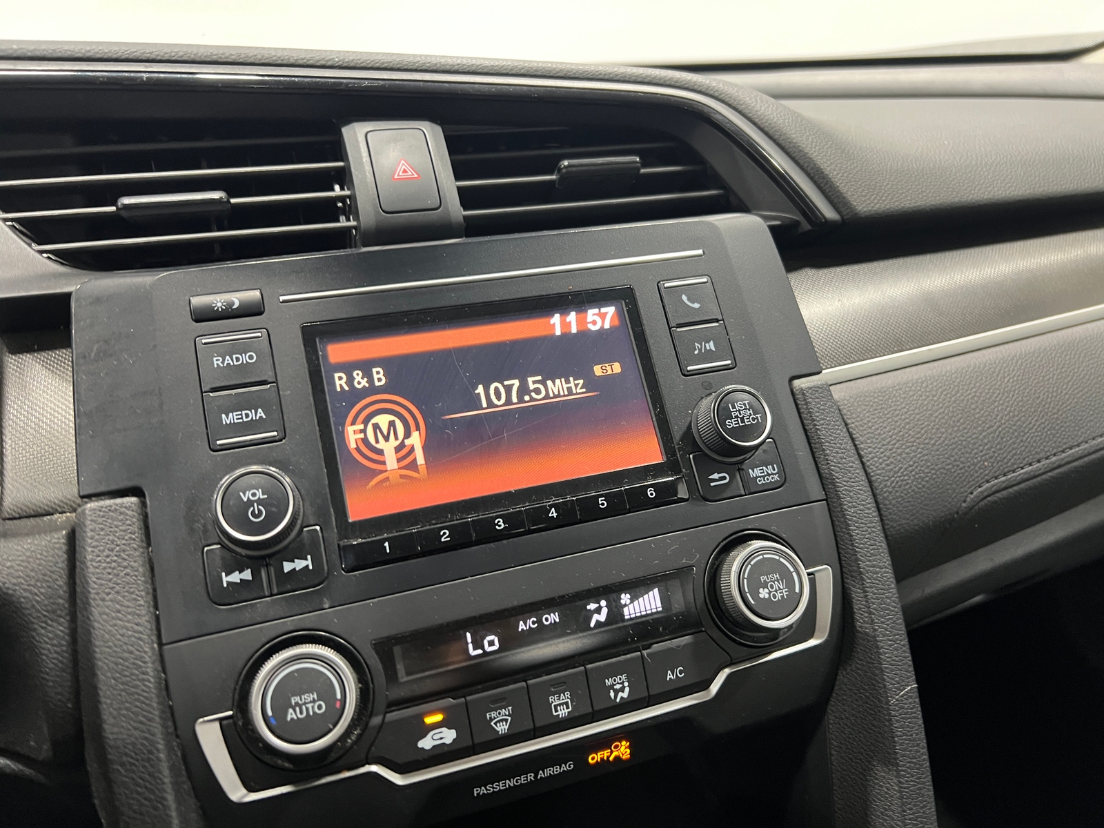 Thumbnail: 2019 Honda Civic - 4