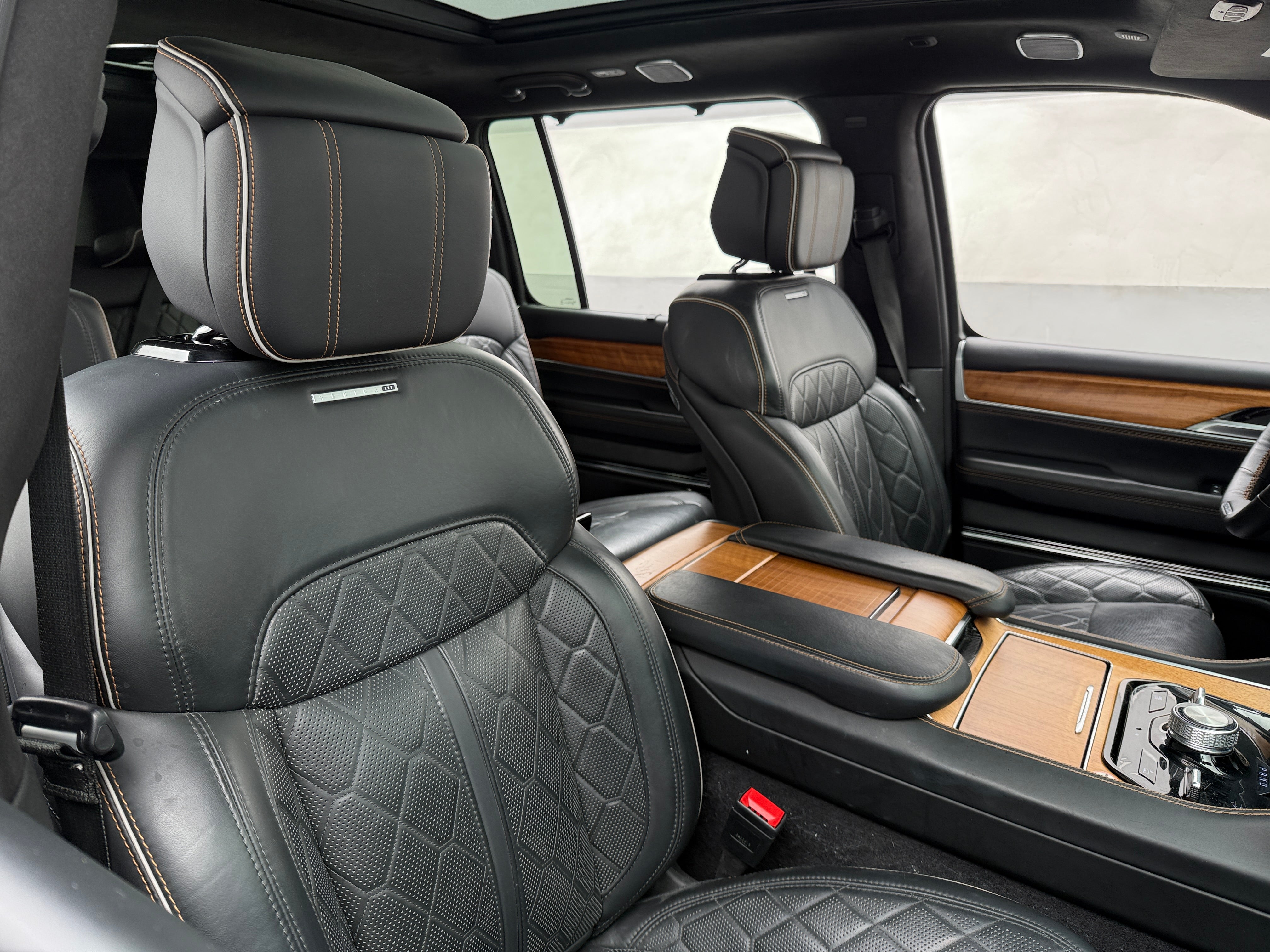 2024 Jeep Grand Wagoneer L