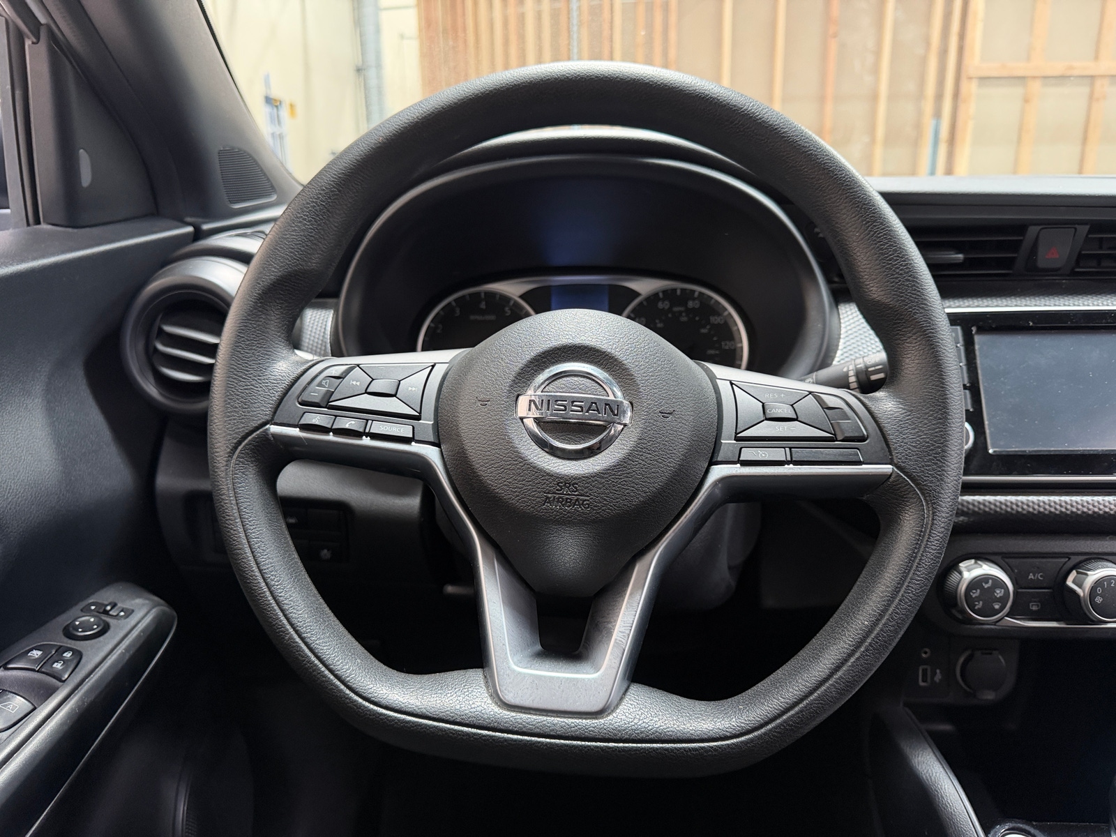 Thumbnail: 2020 Nissan Kicks - 5
