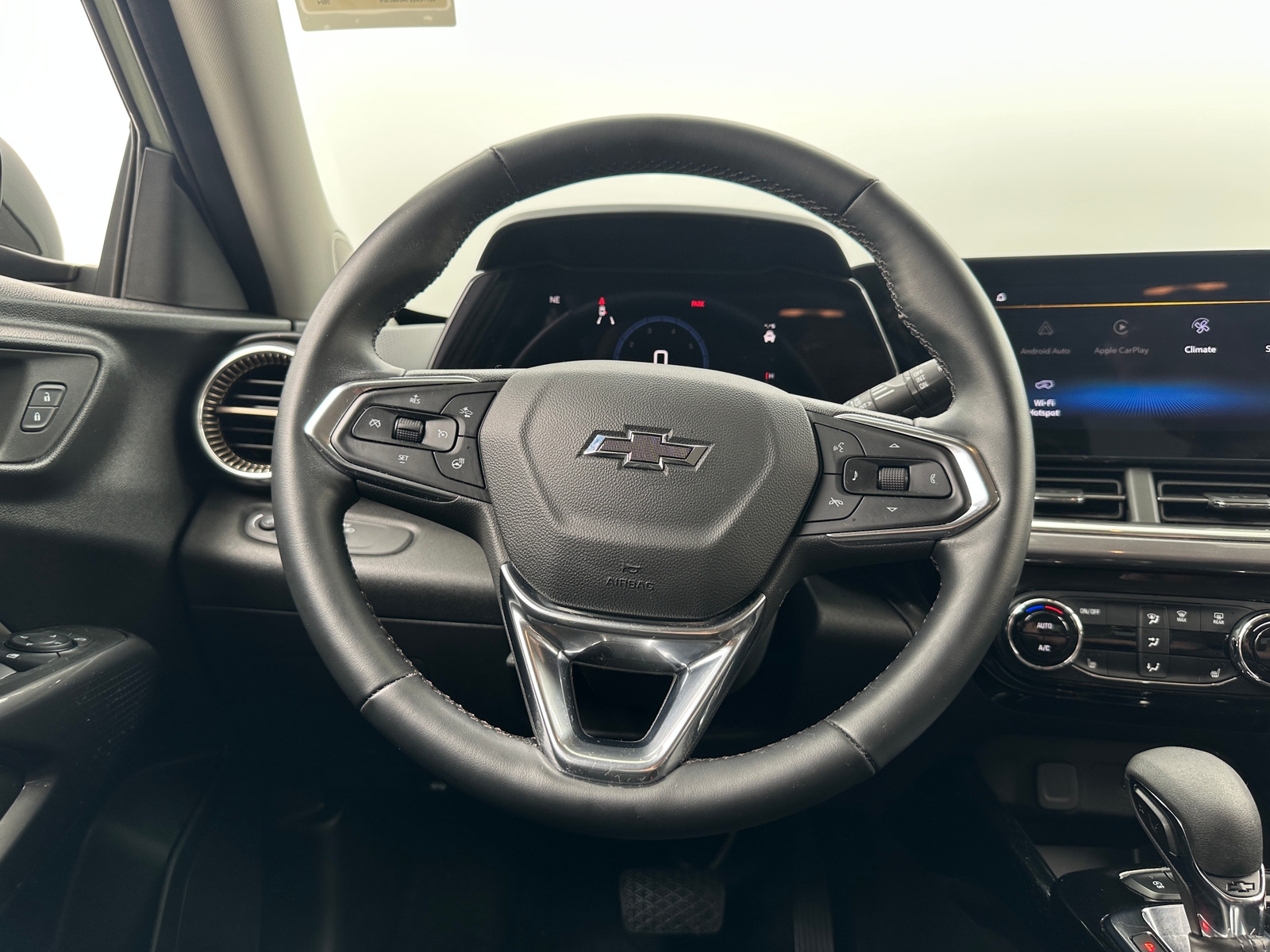 Thumbnail: 2024 Chevrolet Trax - 4