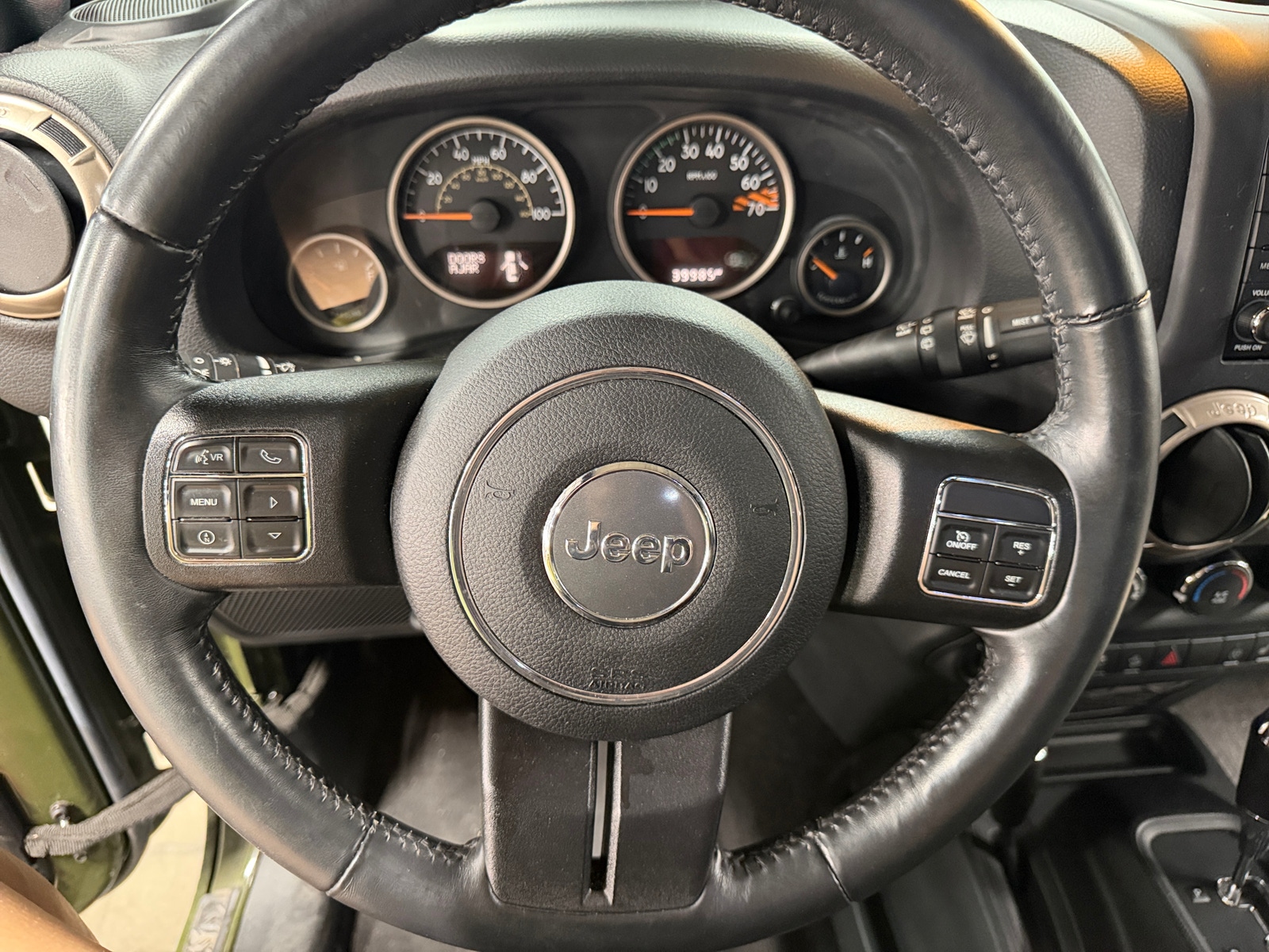 Thumbnail: 2016 Jeep Wrangler - 5