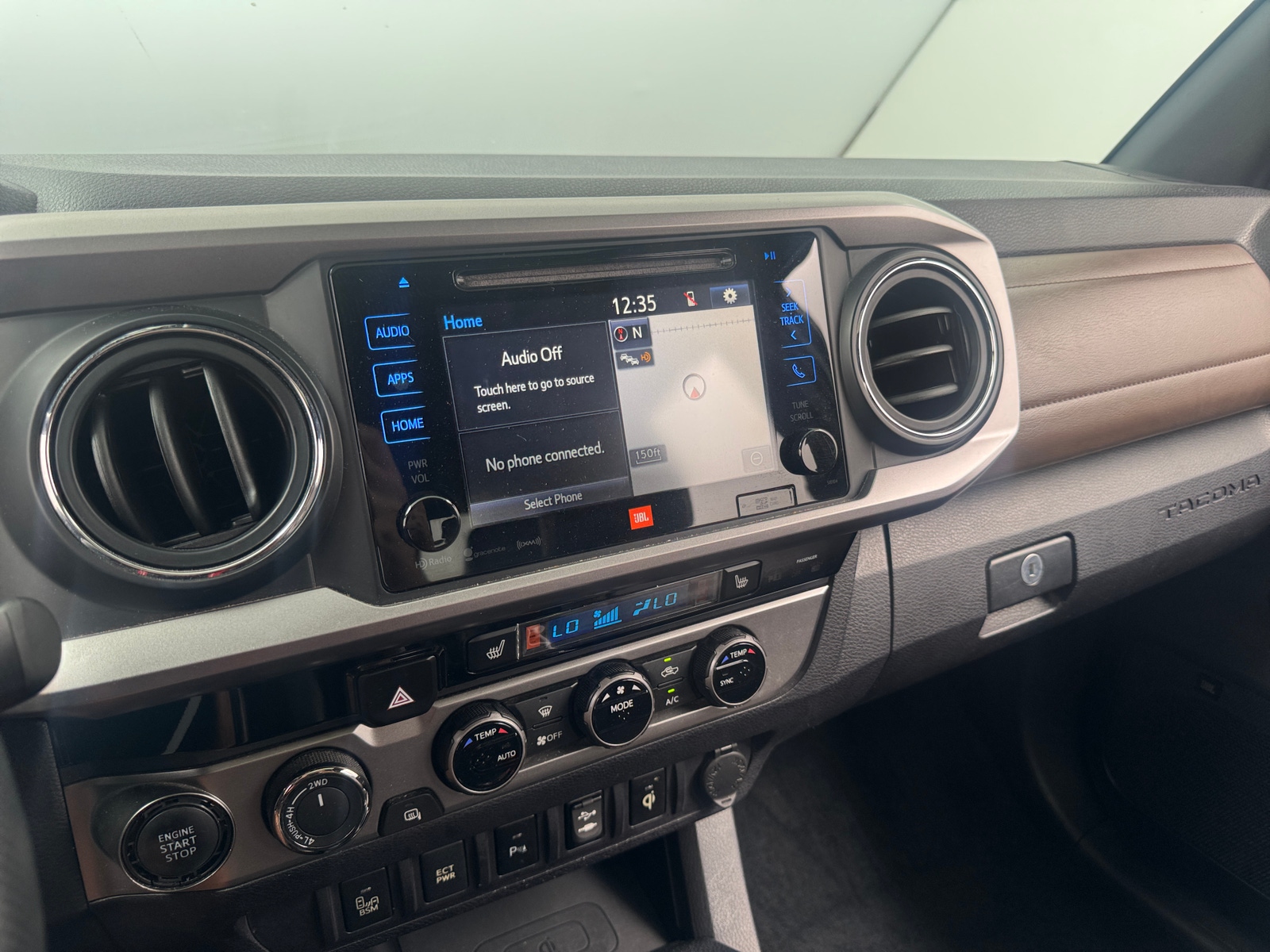 Thumbnail: 2017 Toyota Tacoma - 3