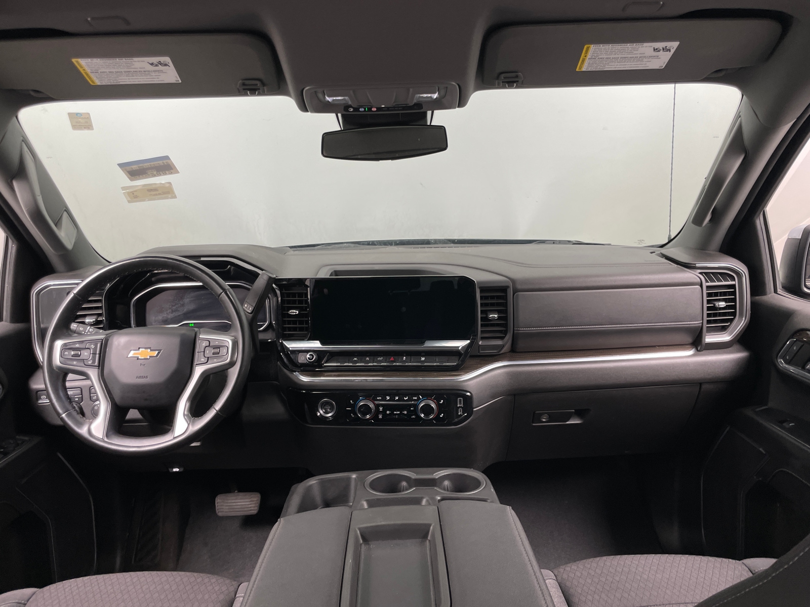 Thumbnail: 2024 Chevrolet Silverado 1500 - 3