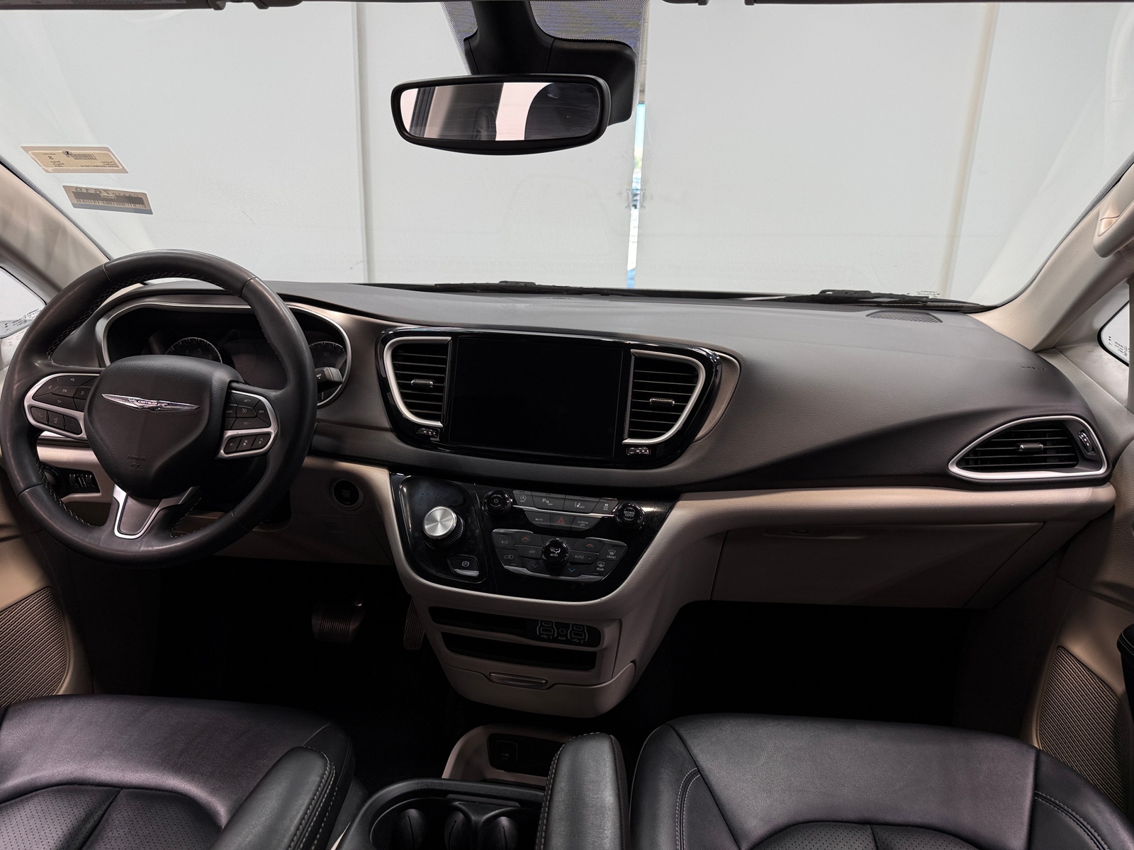 Thumbnail: 2024 Chrysler Pacifica - 2