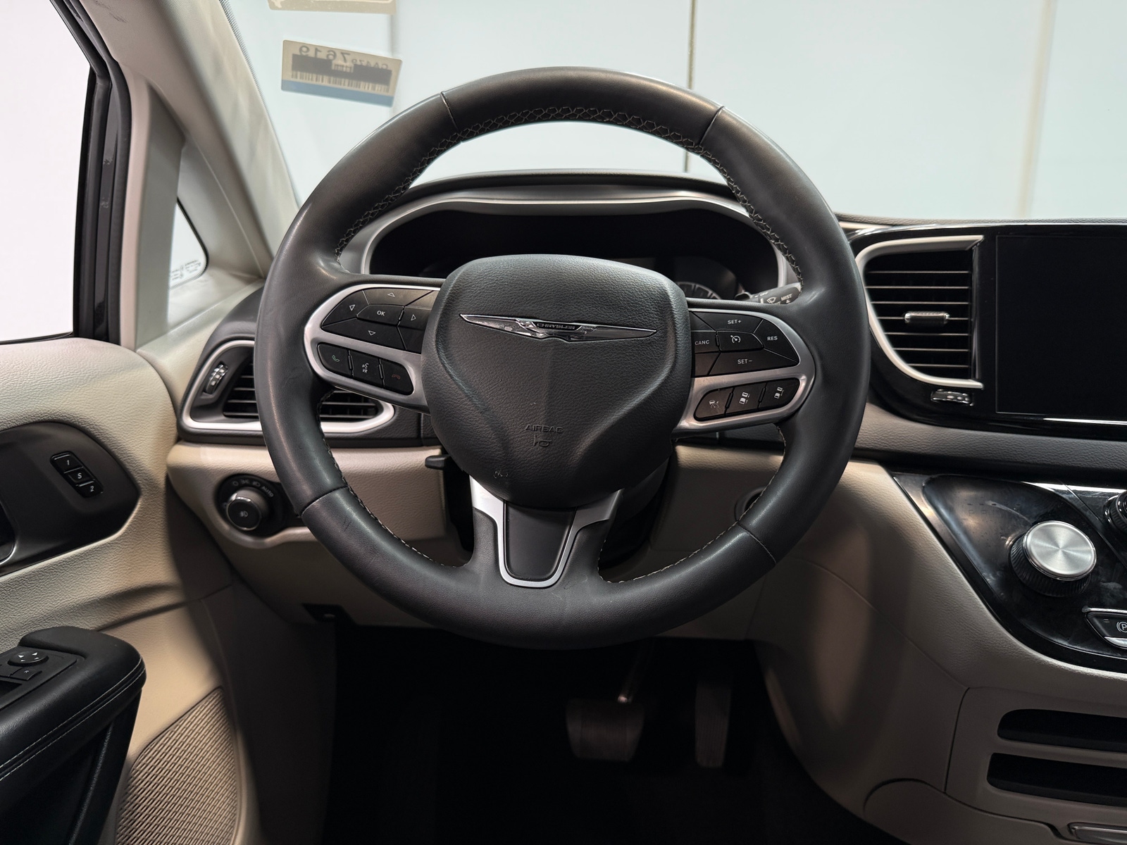 Thumbnail: 2024 Chrysler Pacifica - 4