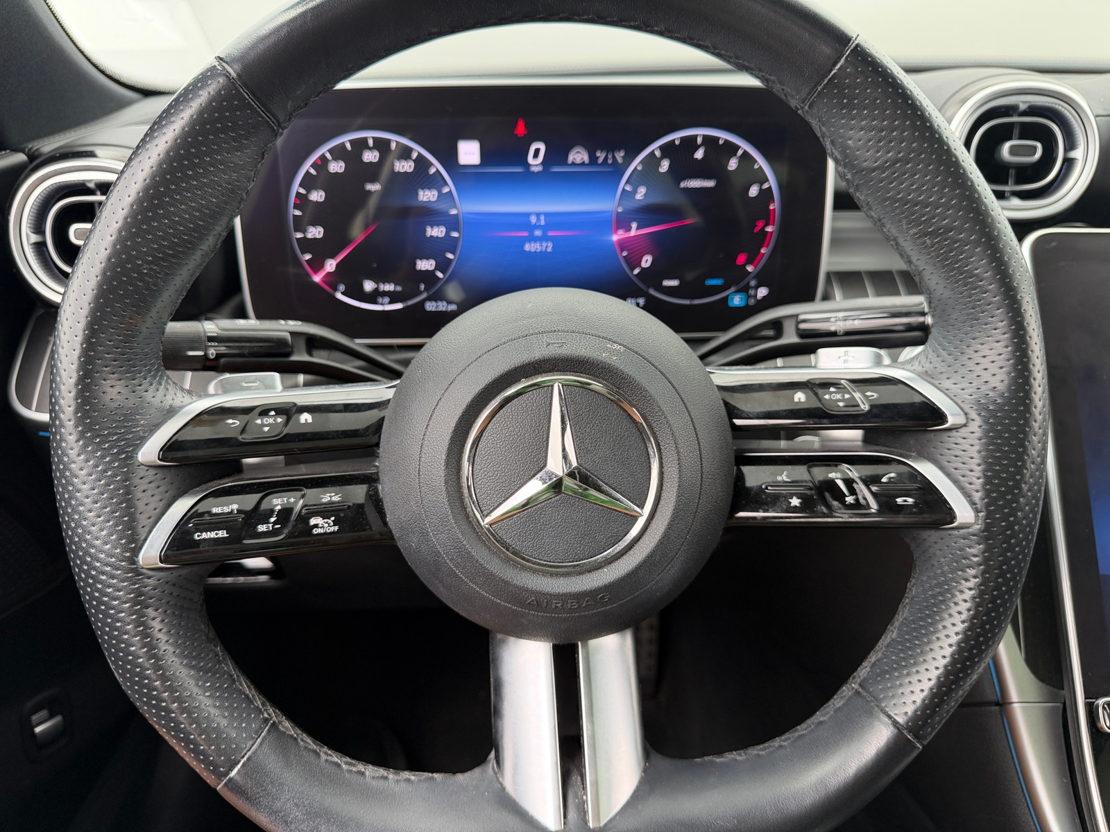 Thumbnail: 2023 Mercedes-Benz C-Class - 4
