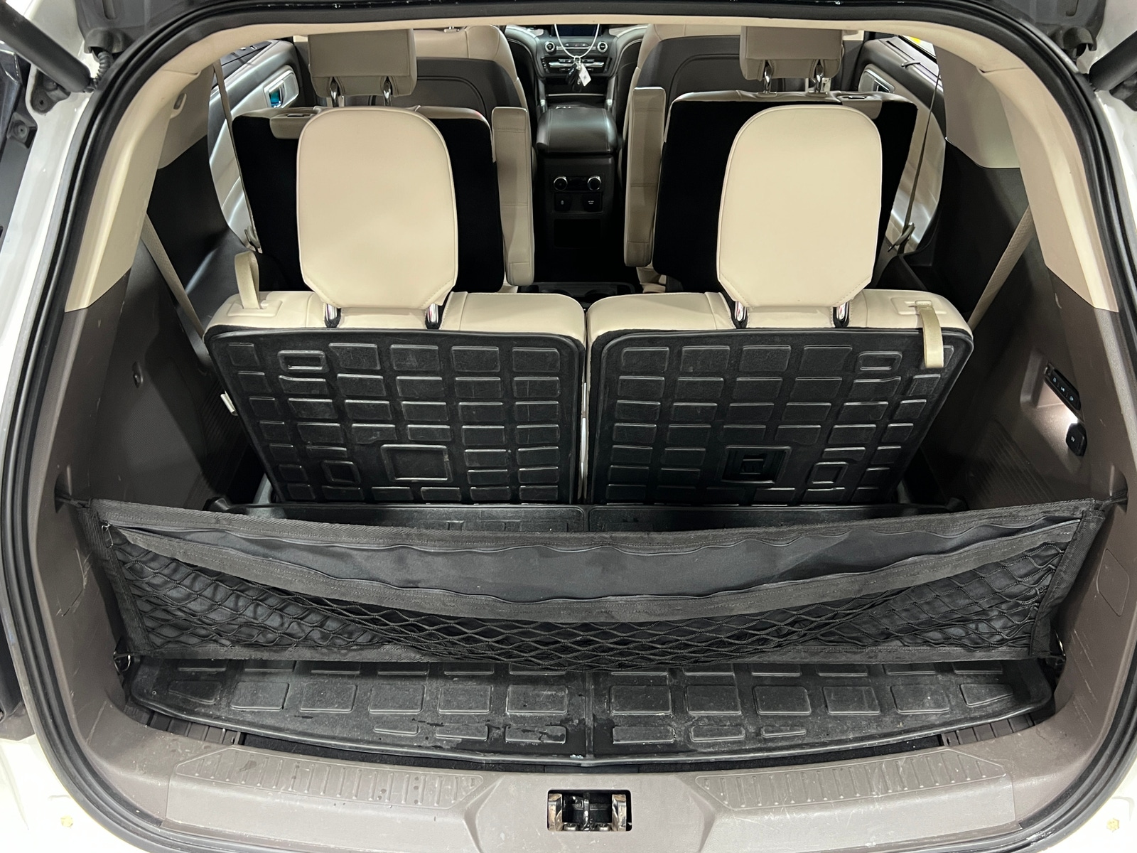 Thumbnail: 2020 Ford Explorer - 6