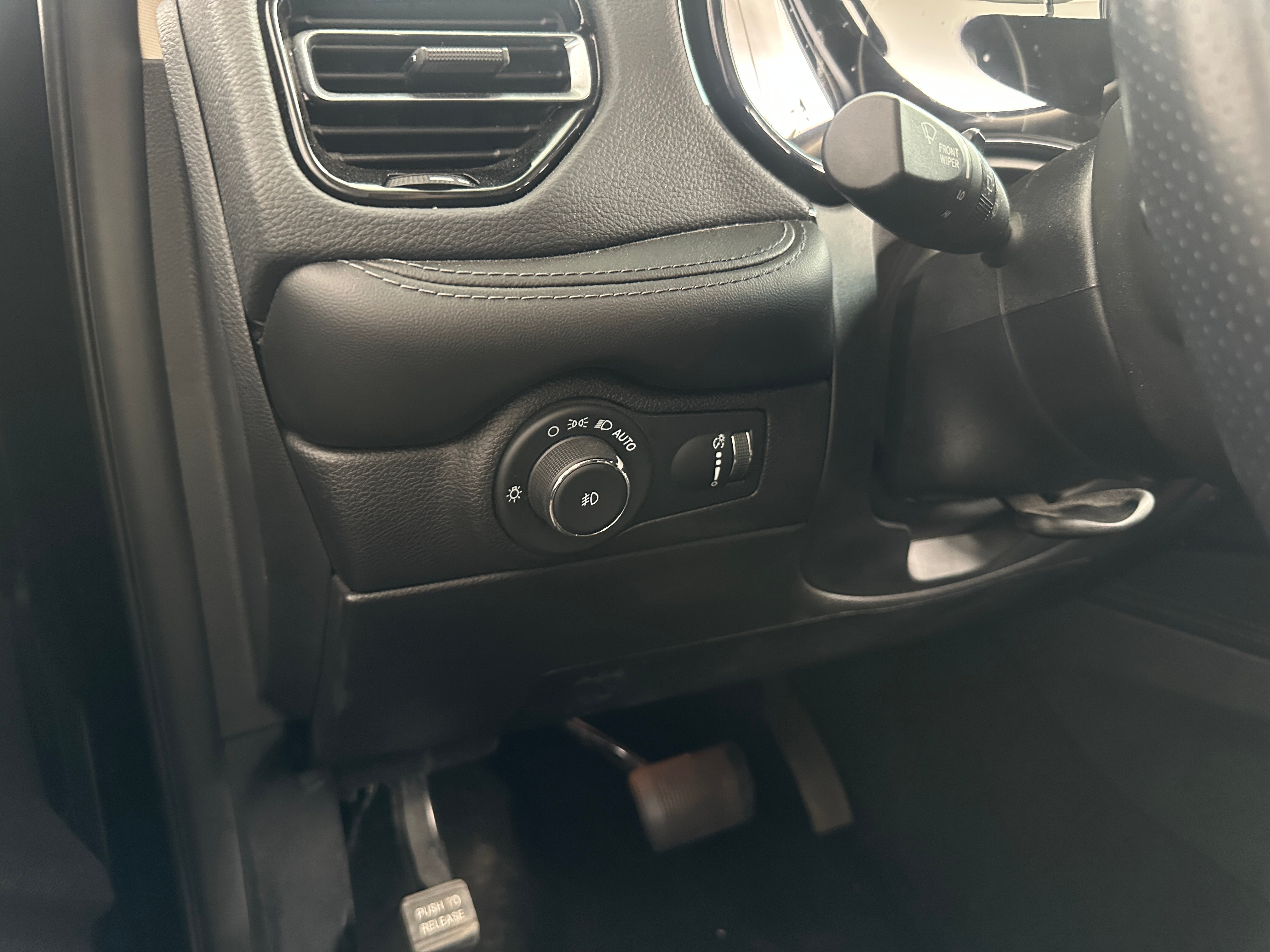 2021 Dodge Durango SXT - Photo 10